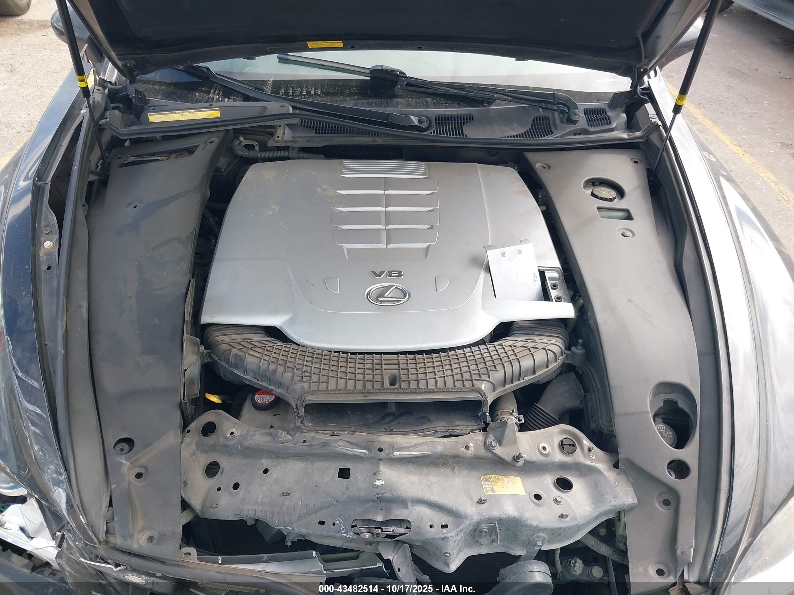 LEXUS LS image 10