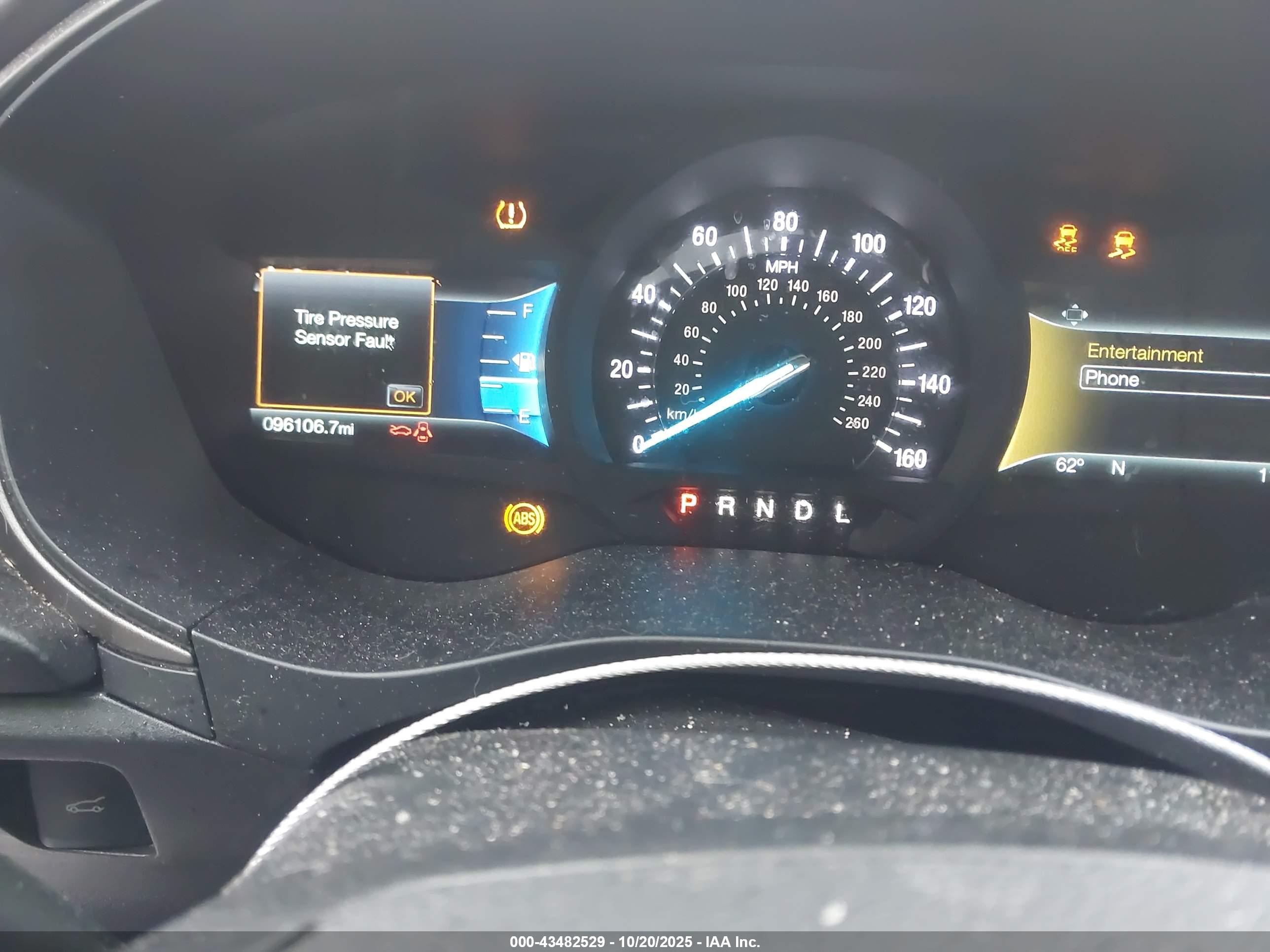 FORD FUSION image 7