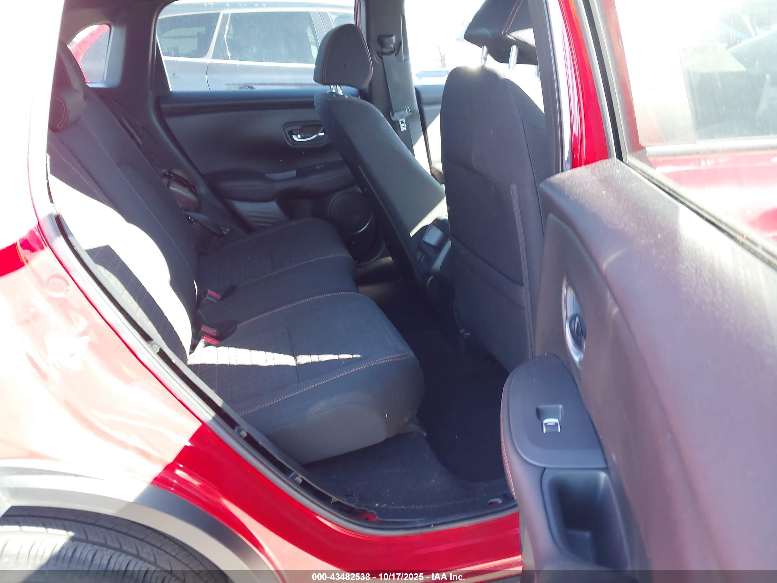 HONDA HR-V image 8