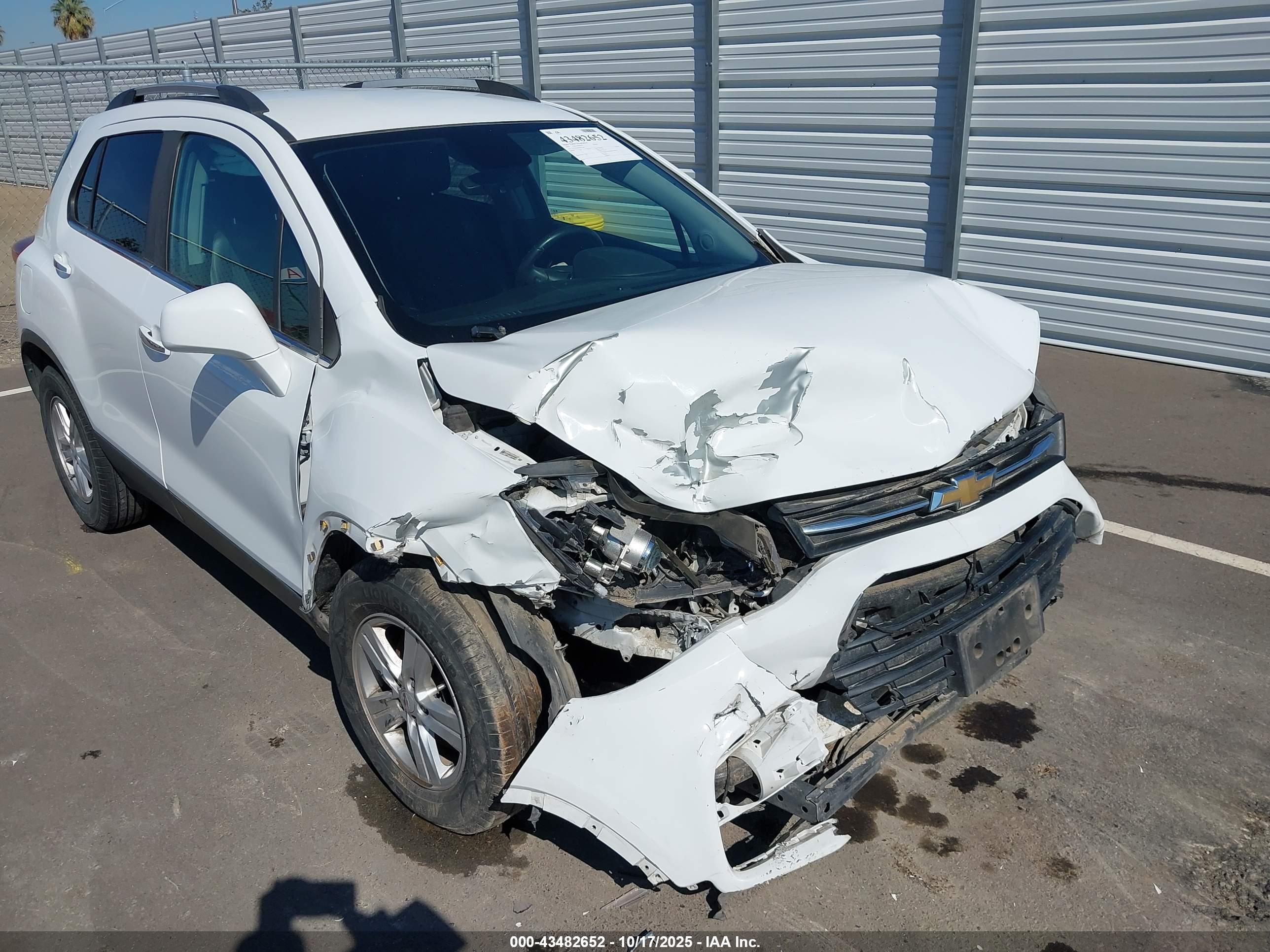 CHEVROLET TRAX image 6