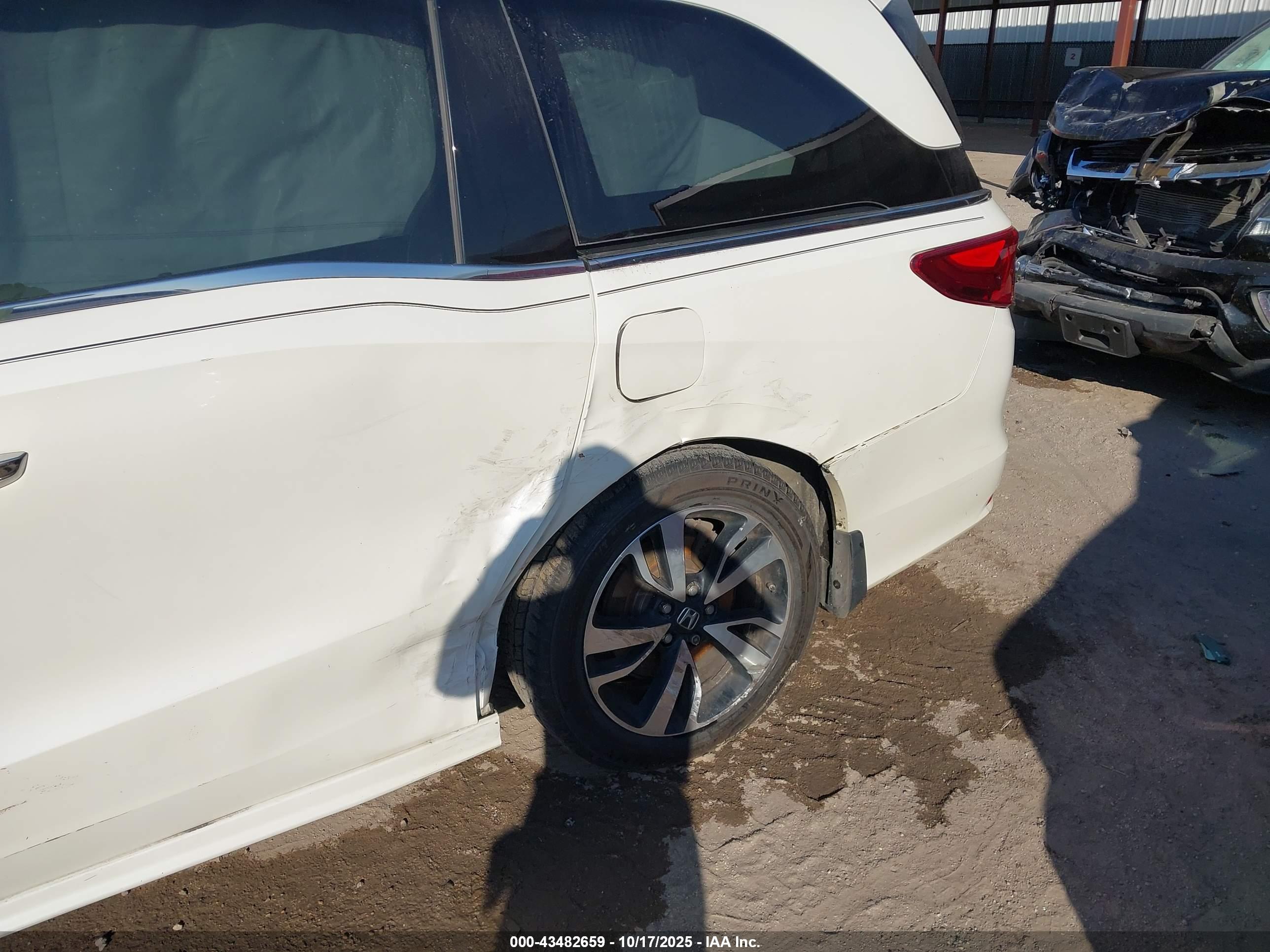 HONDA ODYSSEY image 6