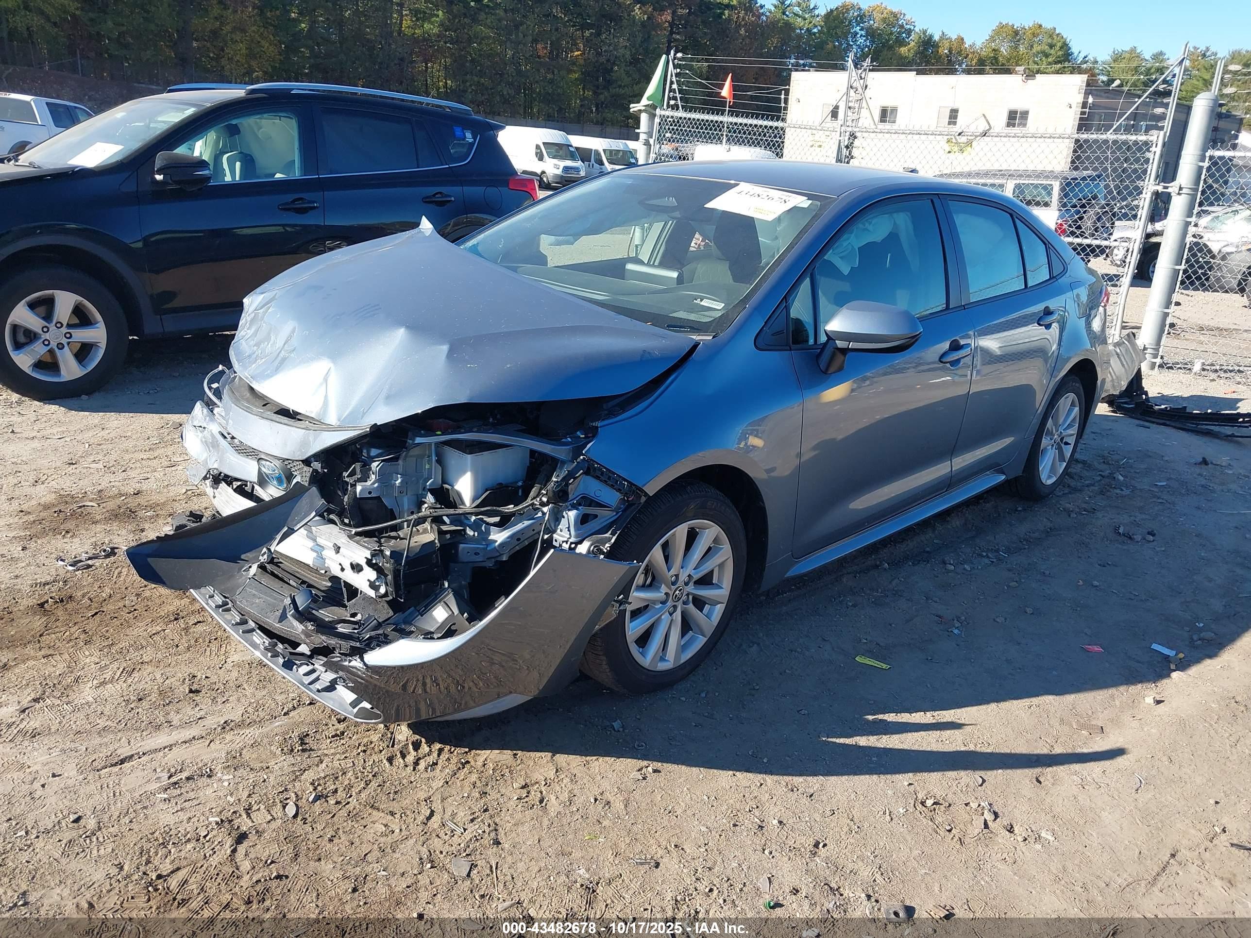 TOYOTA COROLLA image 2