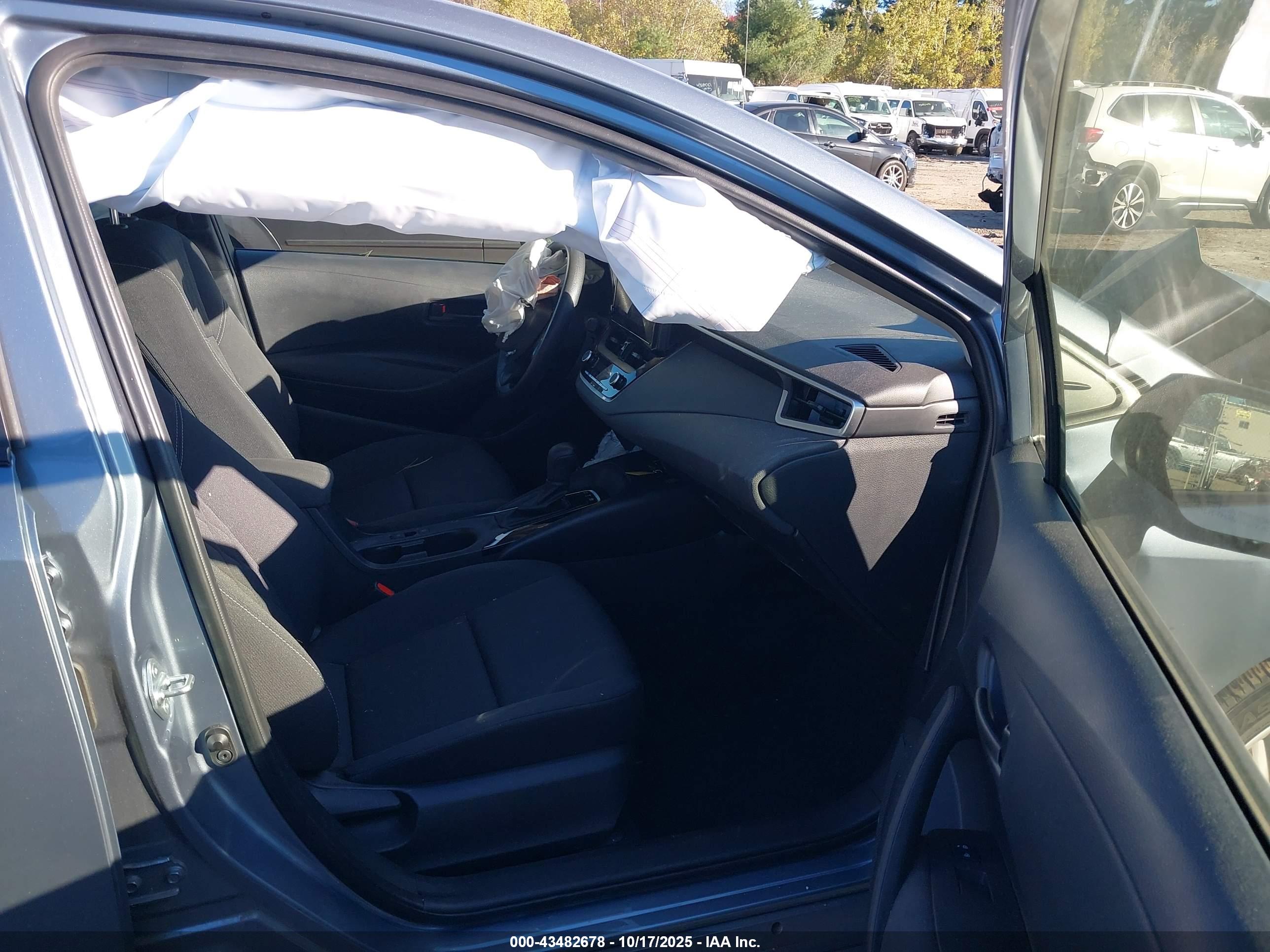 TOYOTA COROLLA image 5