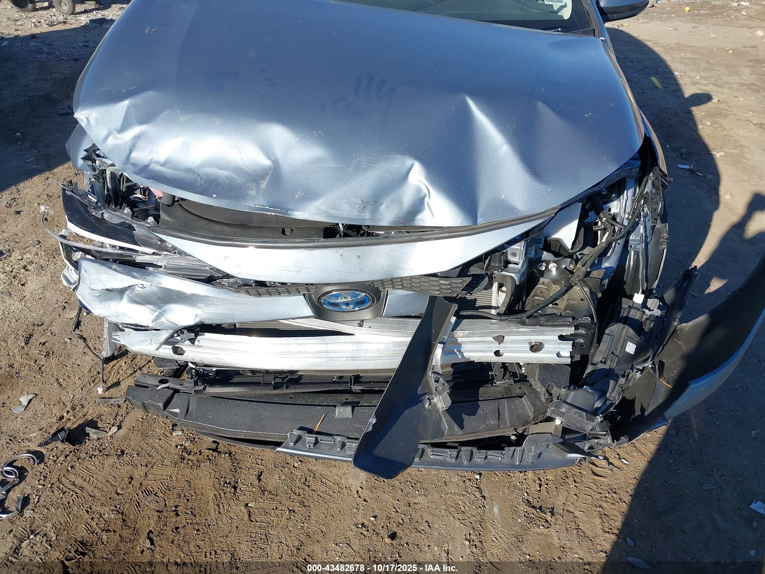 TOYOTA COROLLA image 6