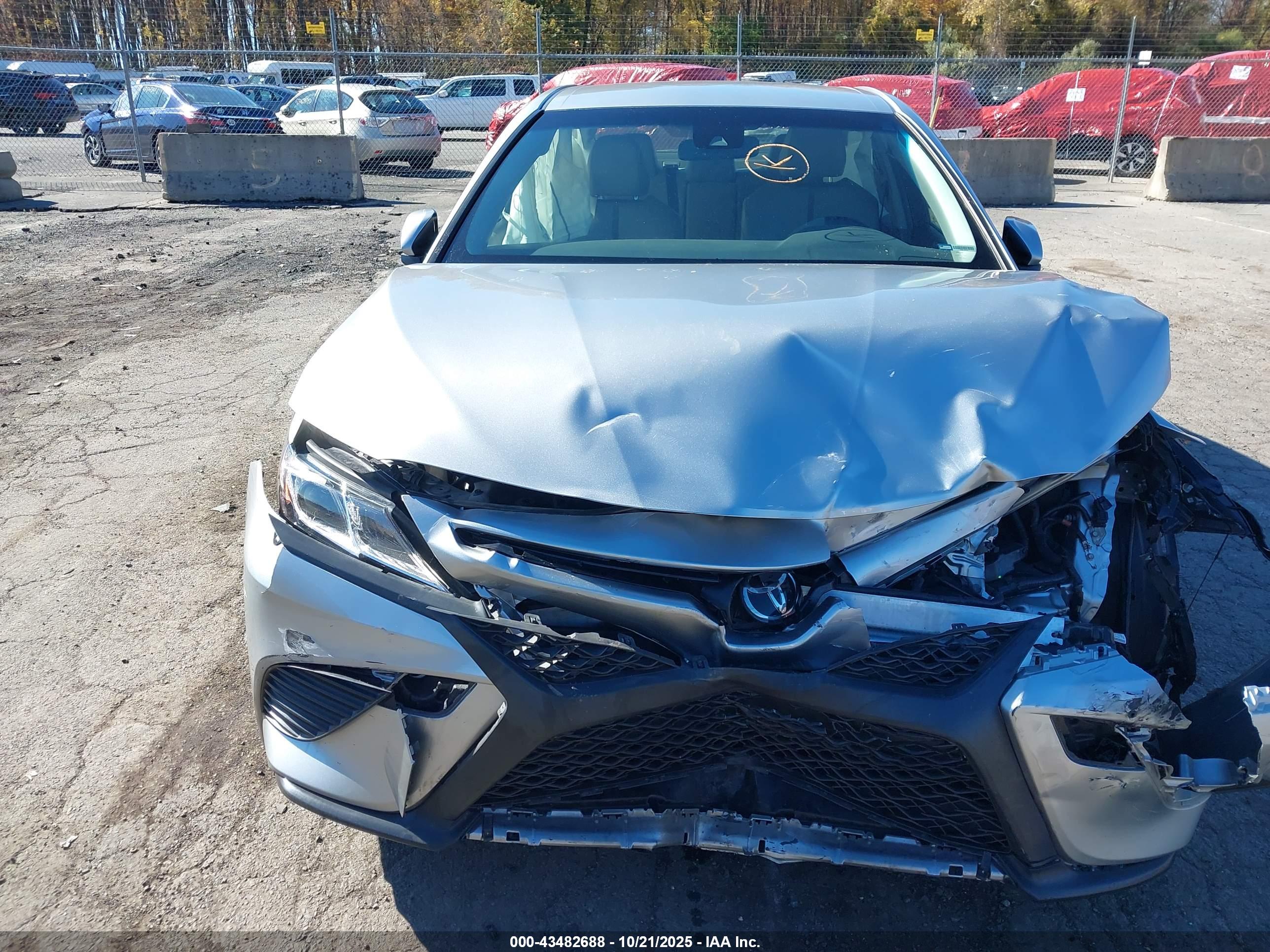 TOYOTA CAMRY image 6