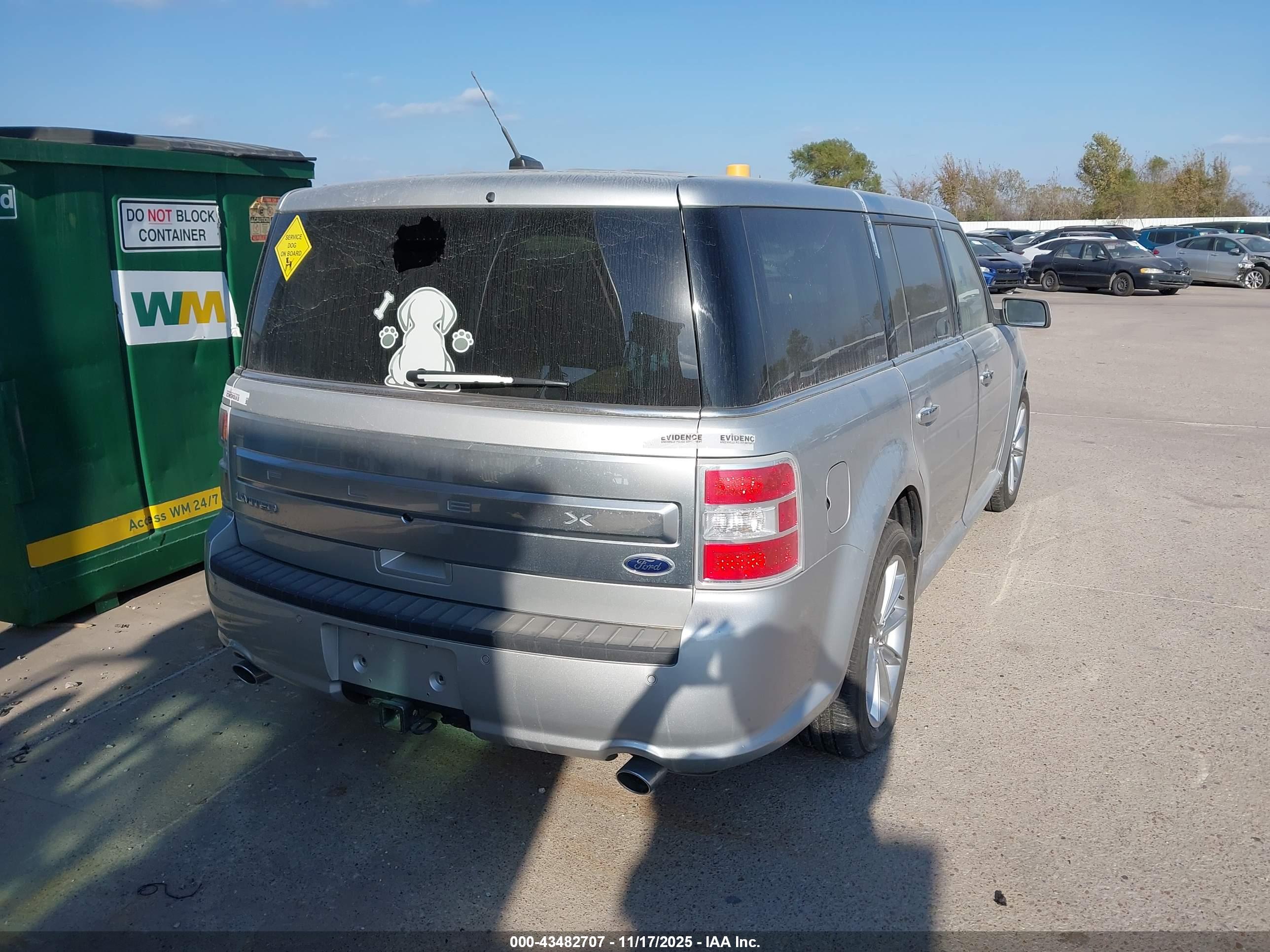 FORD FLEX image 4