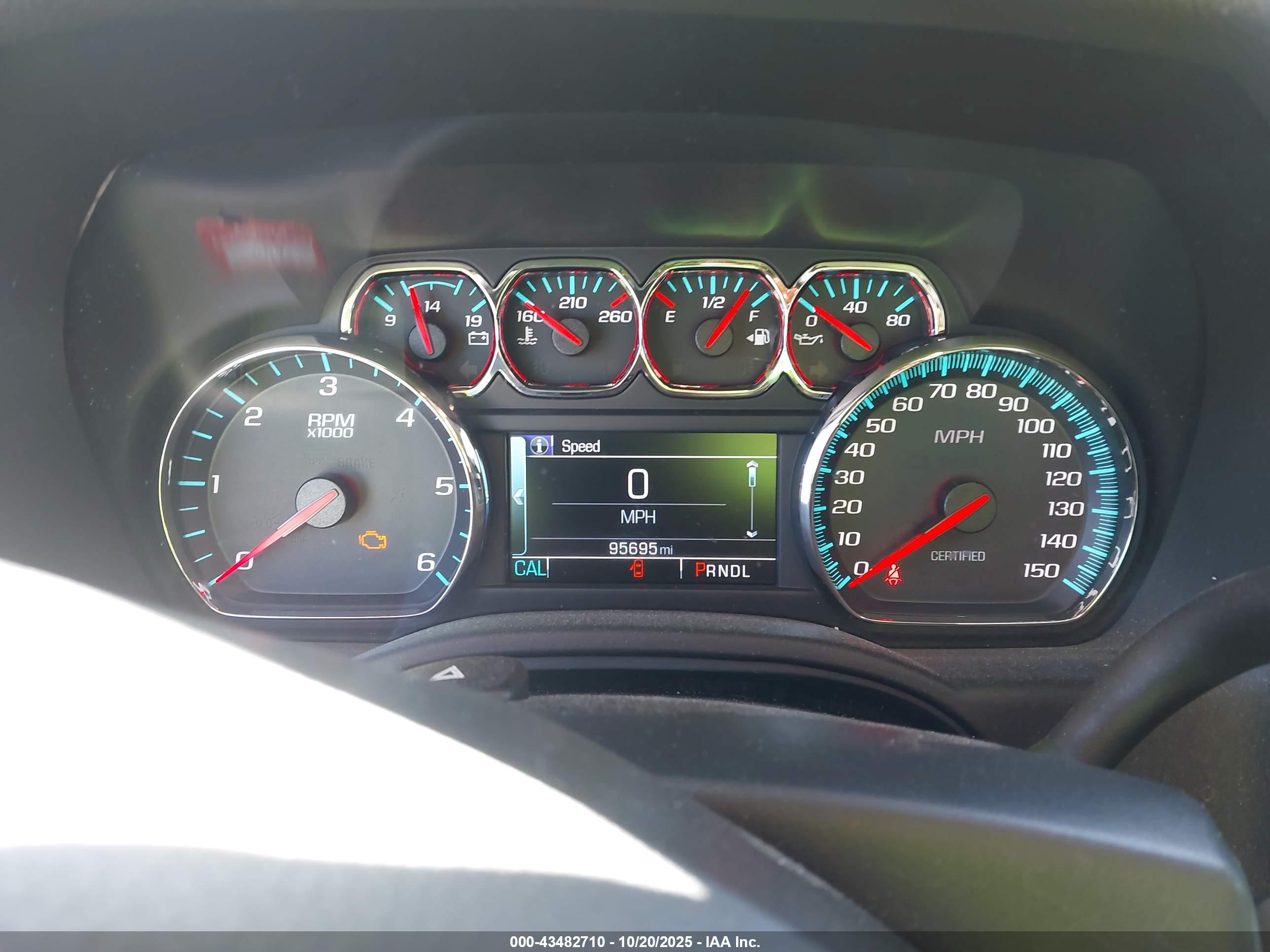 CHEVROLET TAHOE image 7
