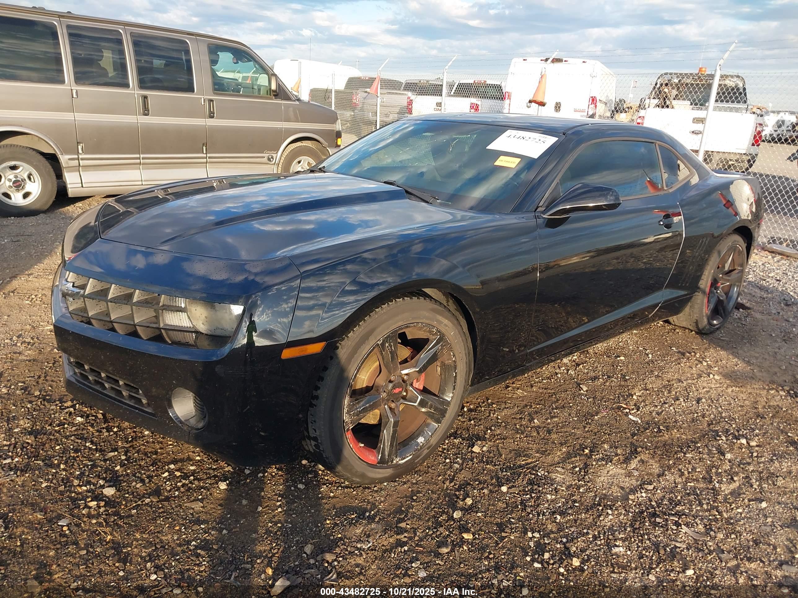 CHEVROLET CAMARO image 2