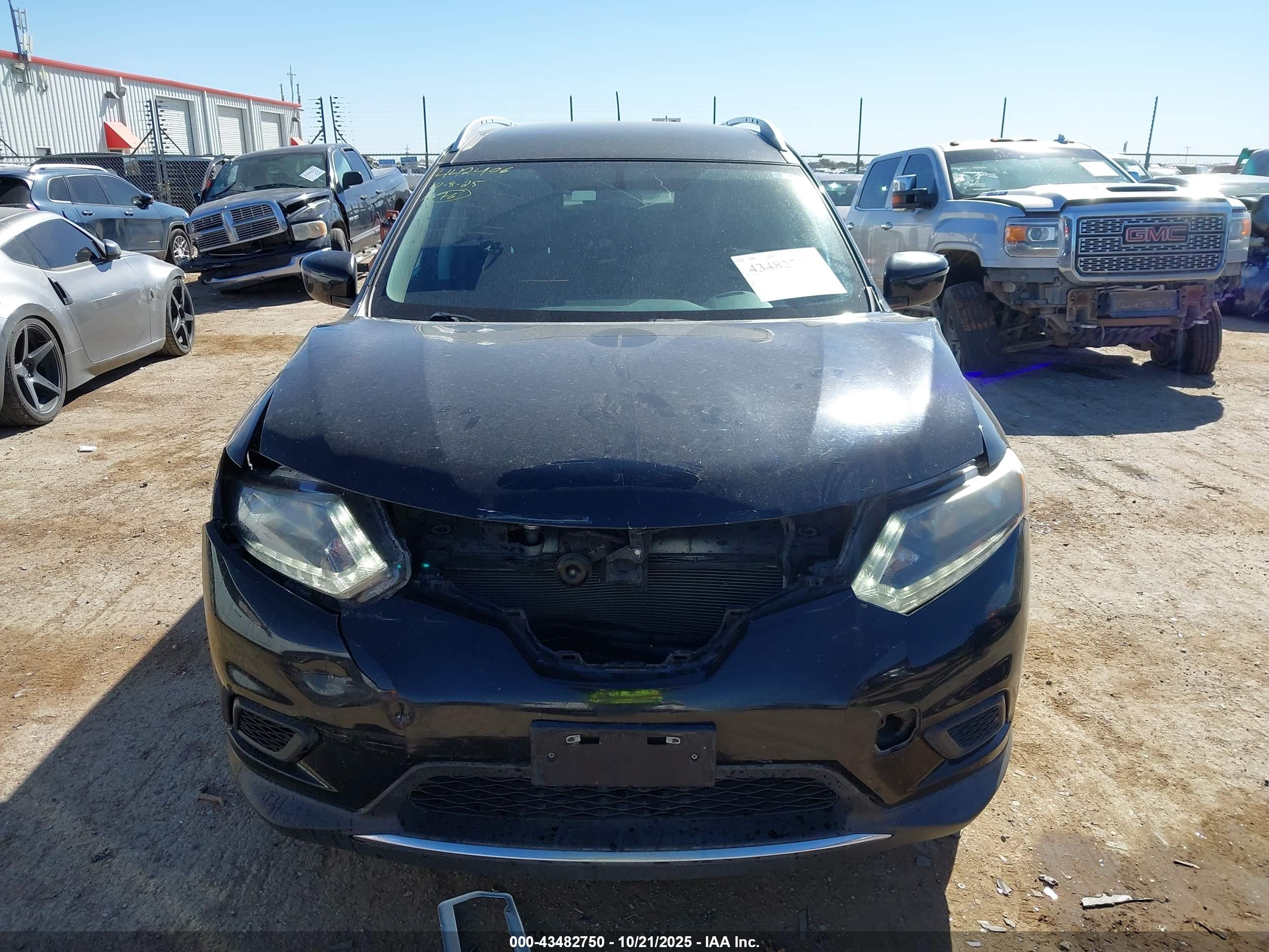 NISSAN ROGUE image 6