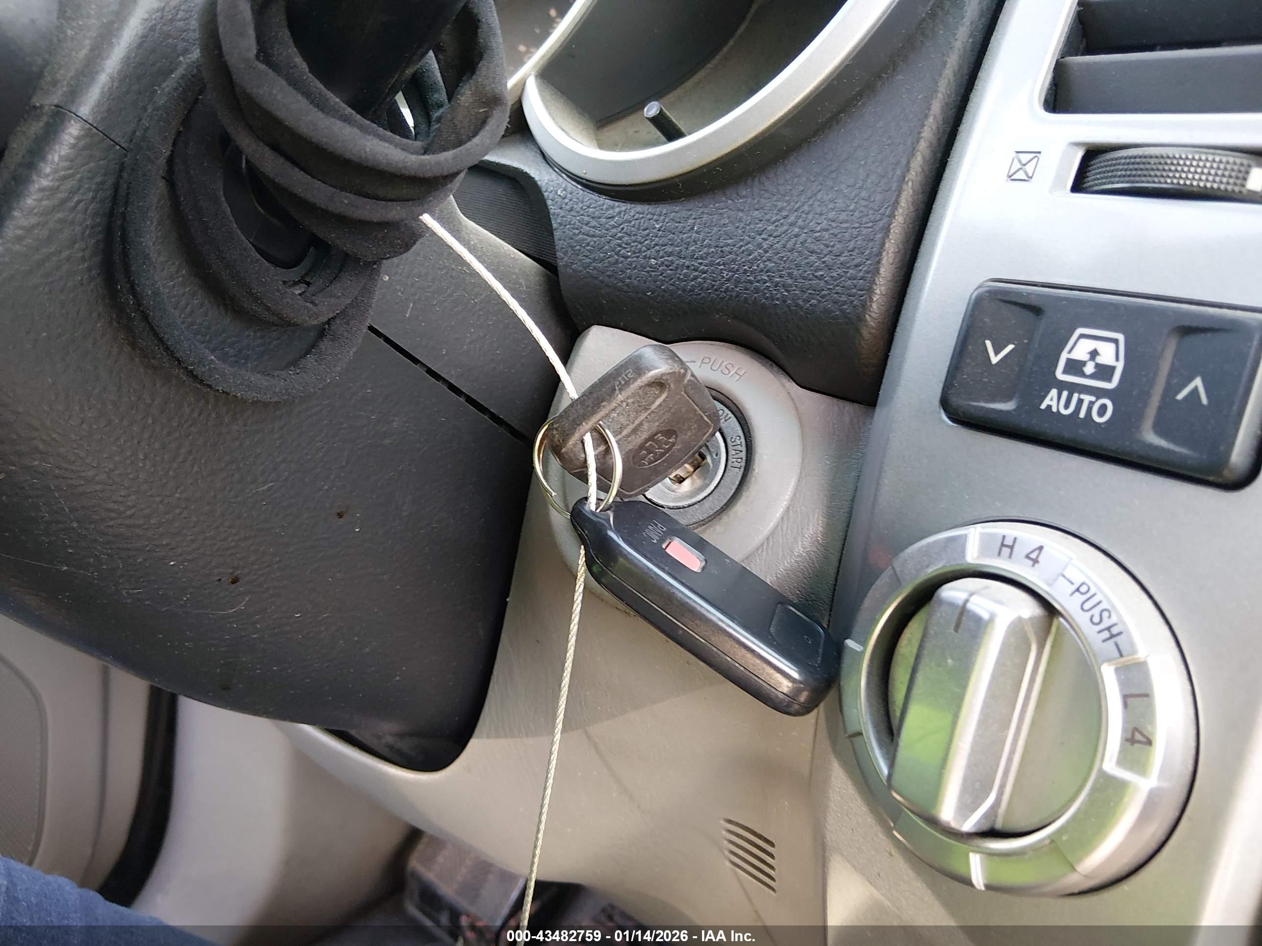 TOYOTA 4RUNNER image 11