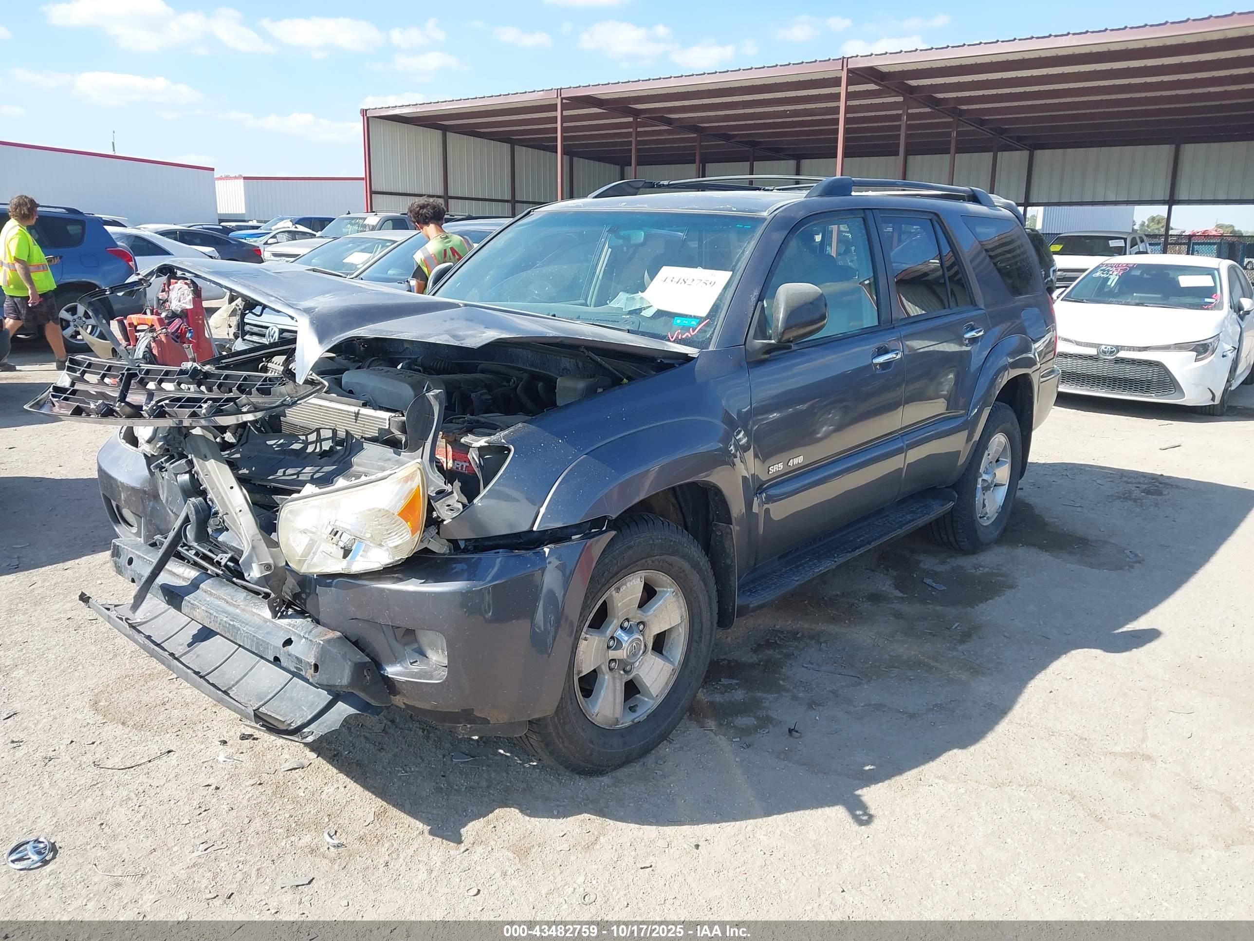 TOYOTA 4RUNNER image 2