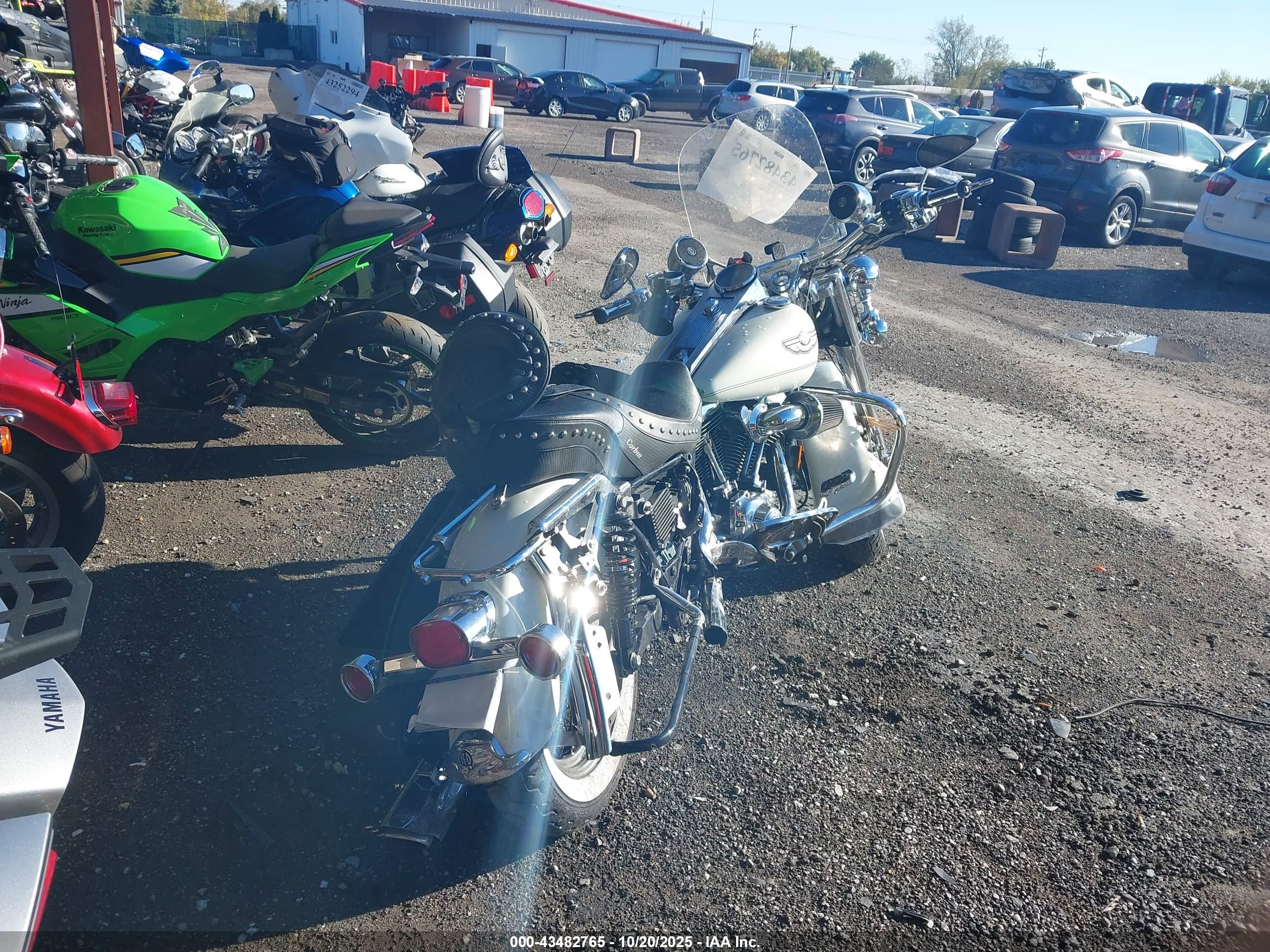 HARLEY-DAVIDSON FLHRCI image 4