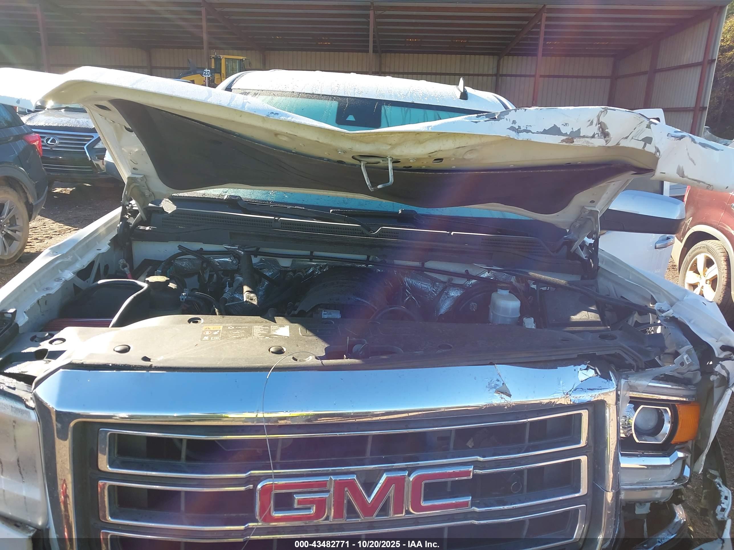 GMC SIERRA image 10