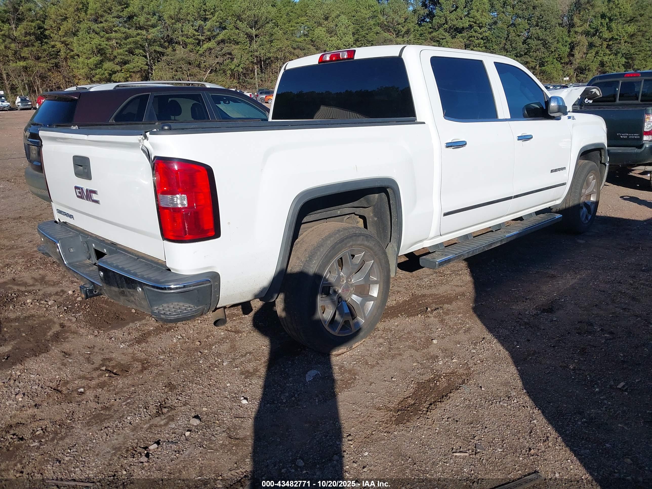 GMC SIERRA image 4