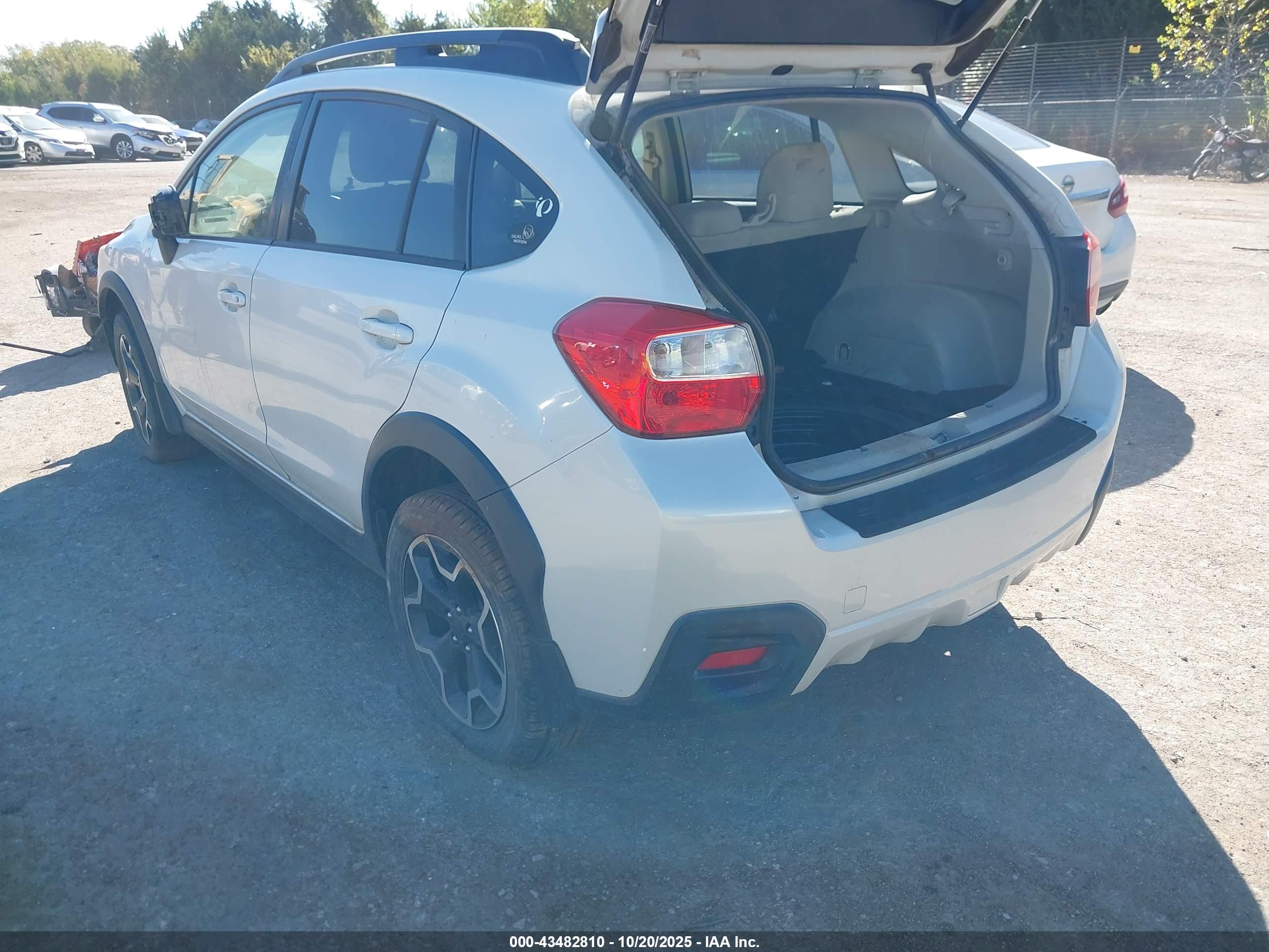 SUBARU XV image 3