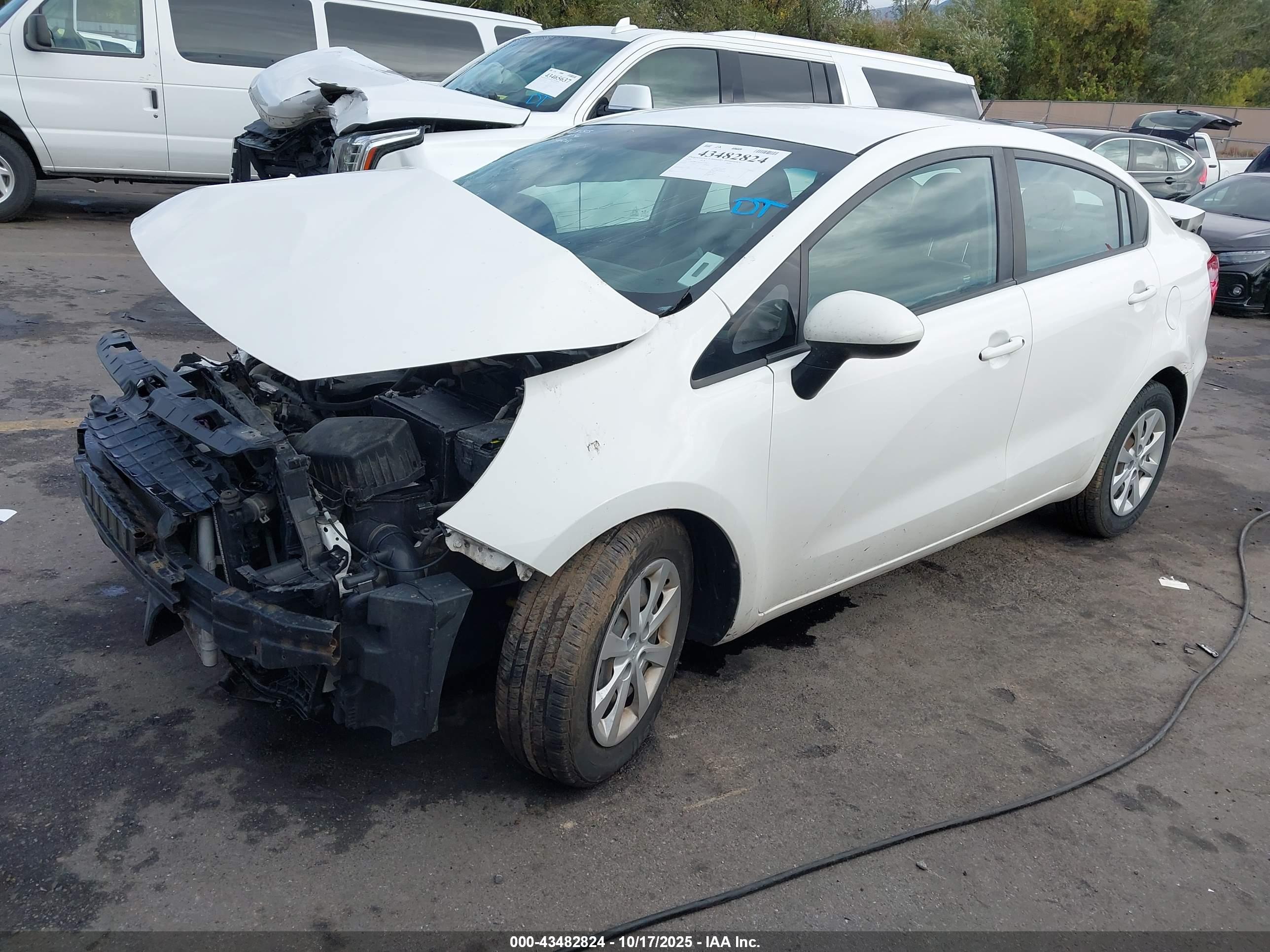 KIA RIO image 2