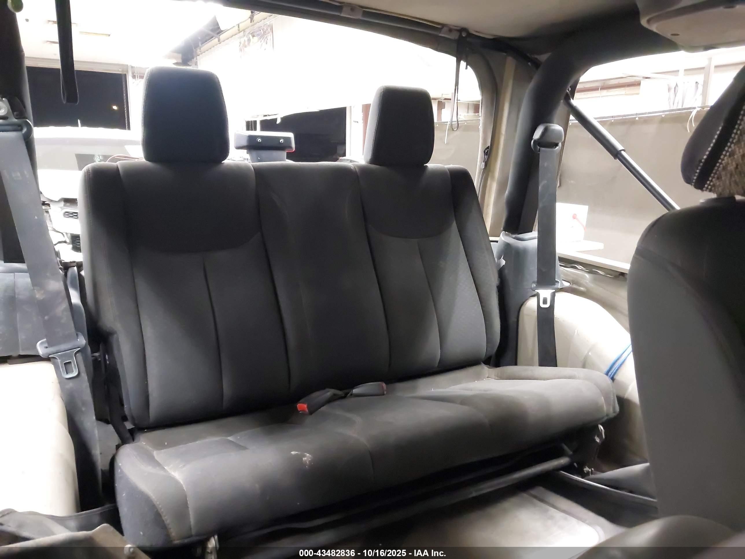 JEEP WRANGLER image 8