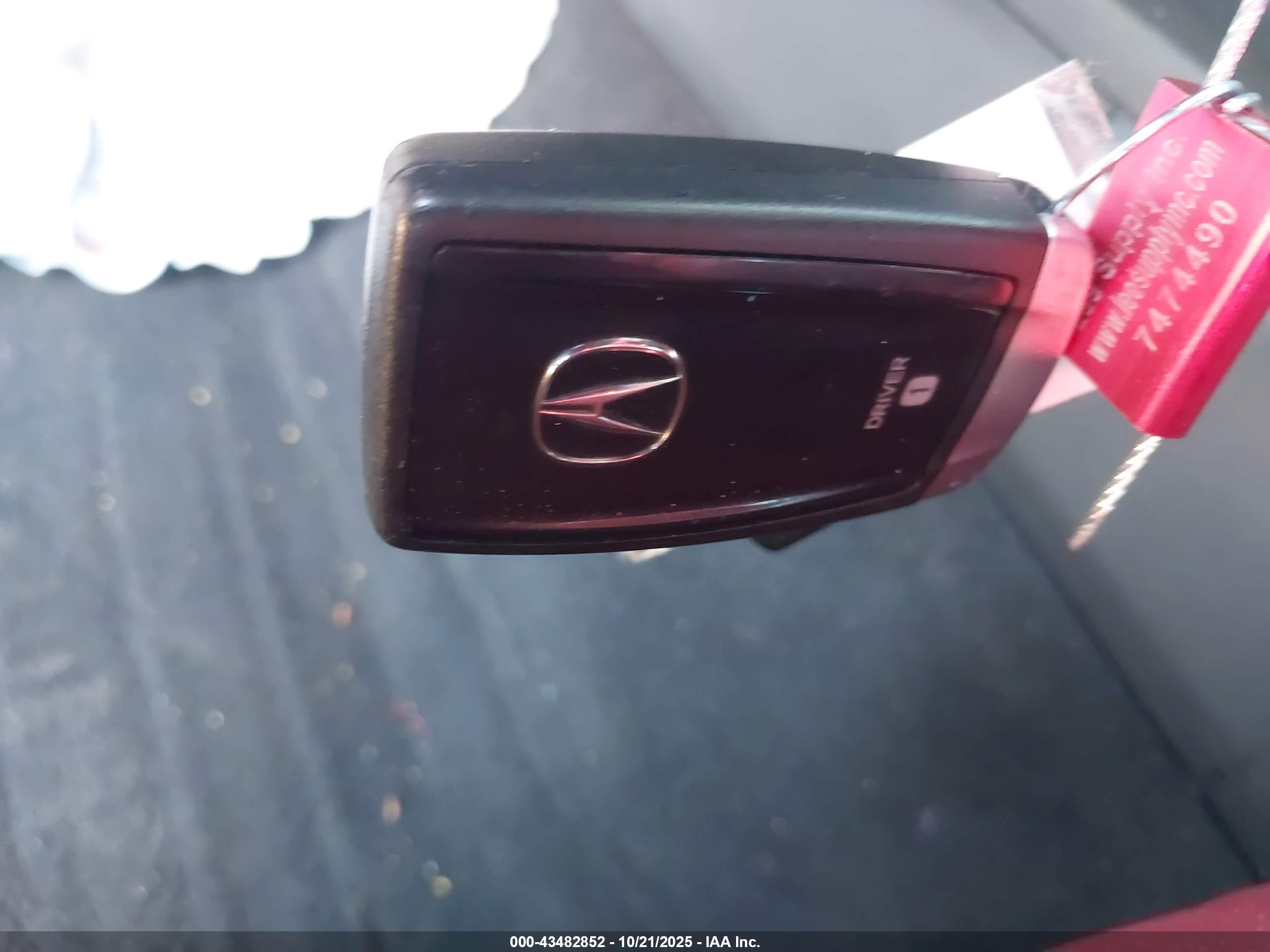 ACURA TLX image 11