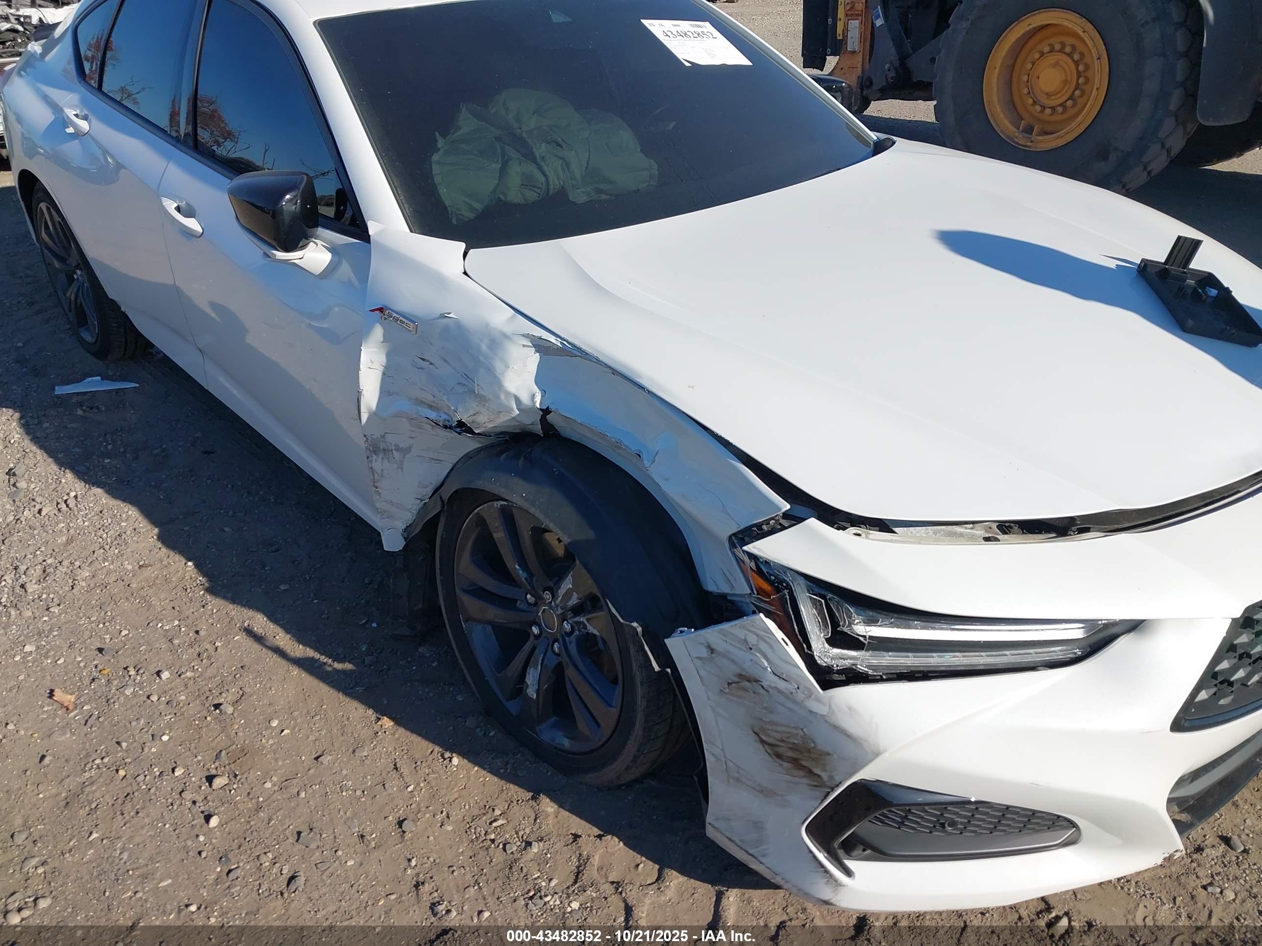 ACURA TLX image 6