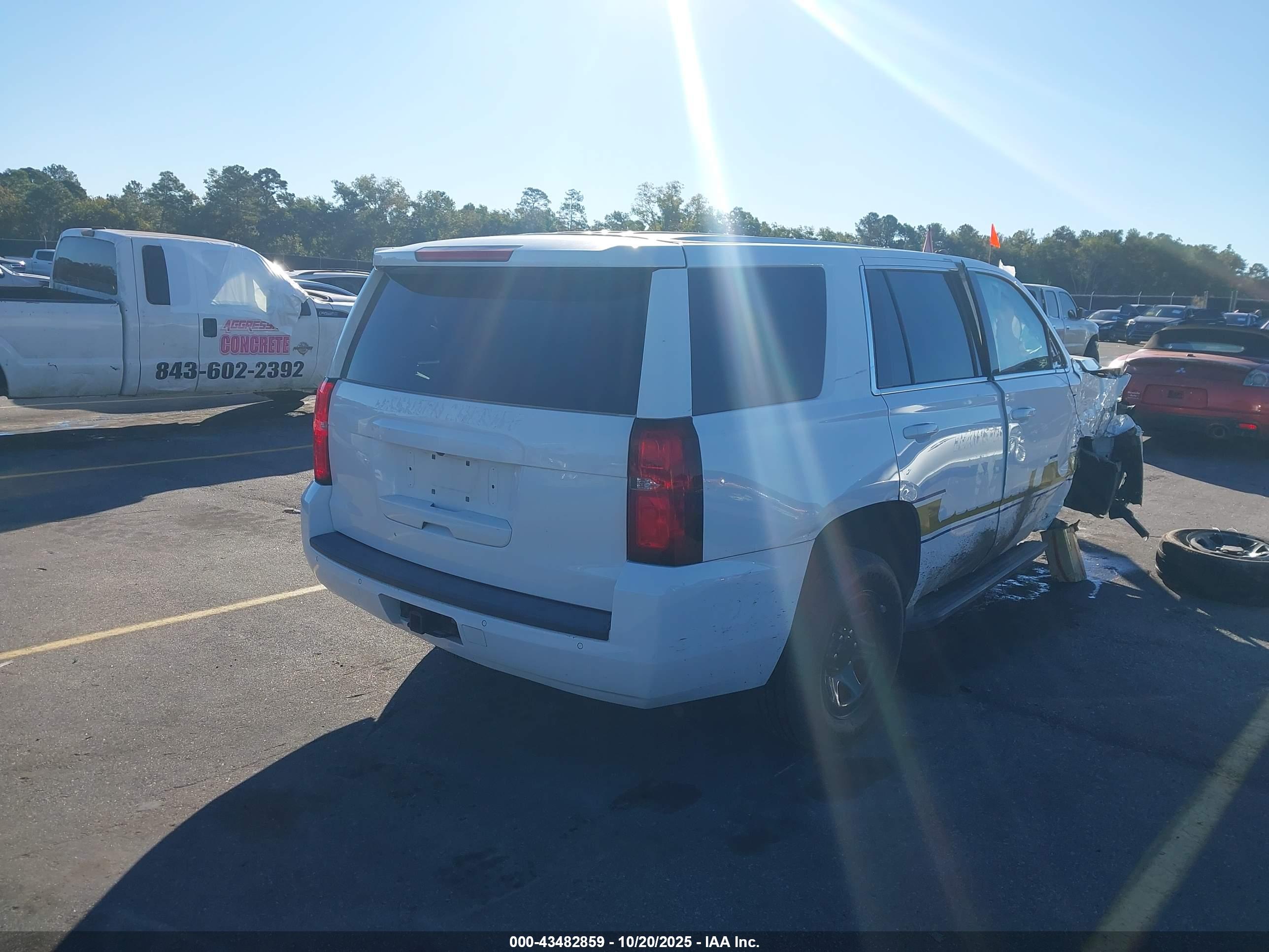 CHEVROLET TAHOE image 4