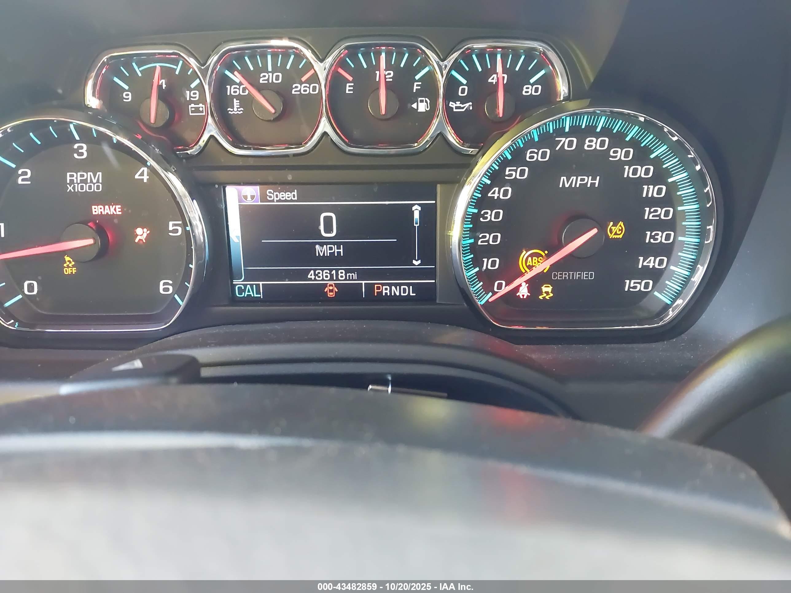 CHEVROLET TAHOE image 7