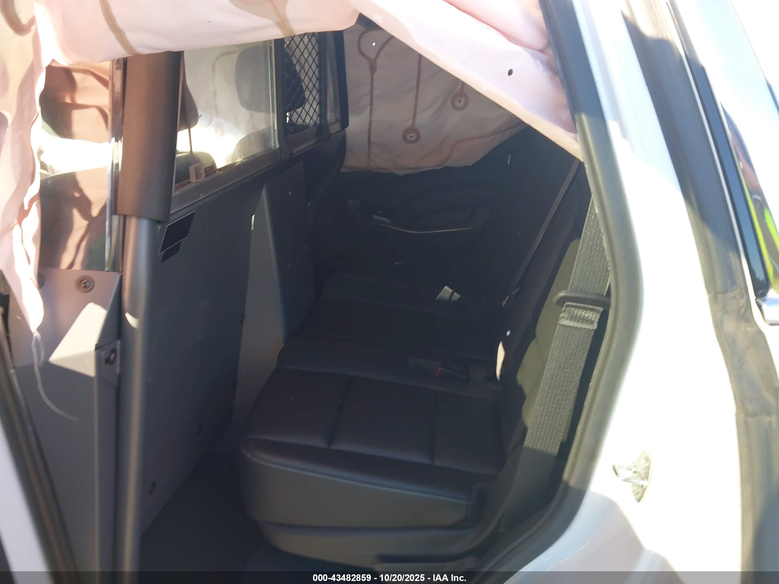 CHEVROLET TAHOE image 8