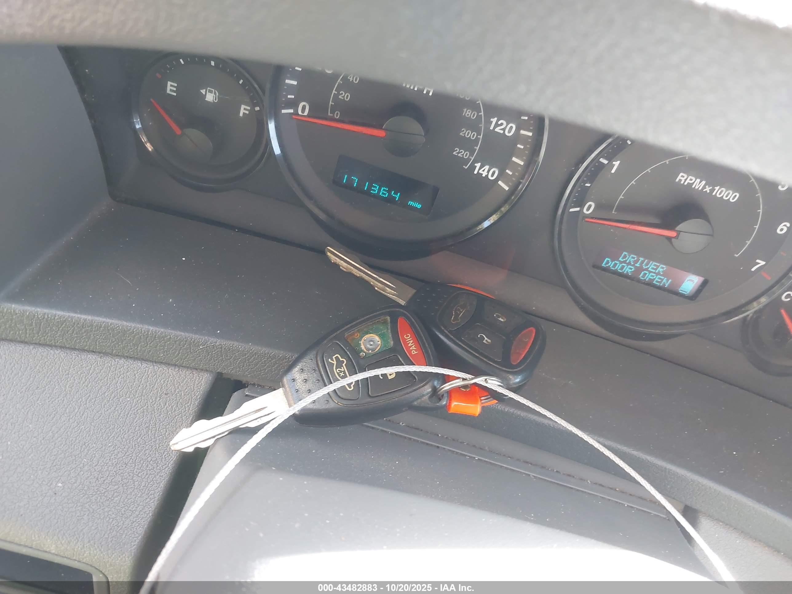 JEEP GRAND image 11