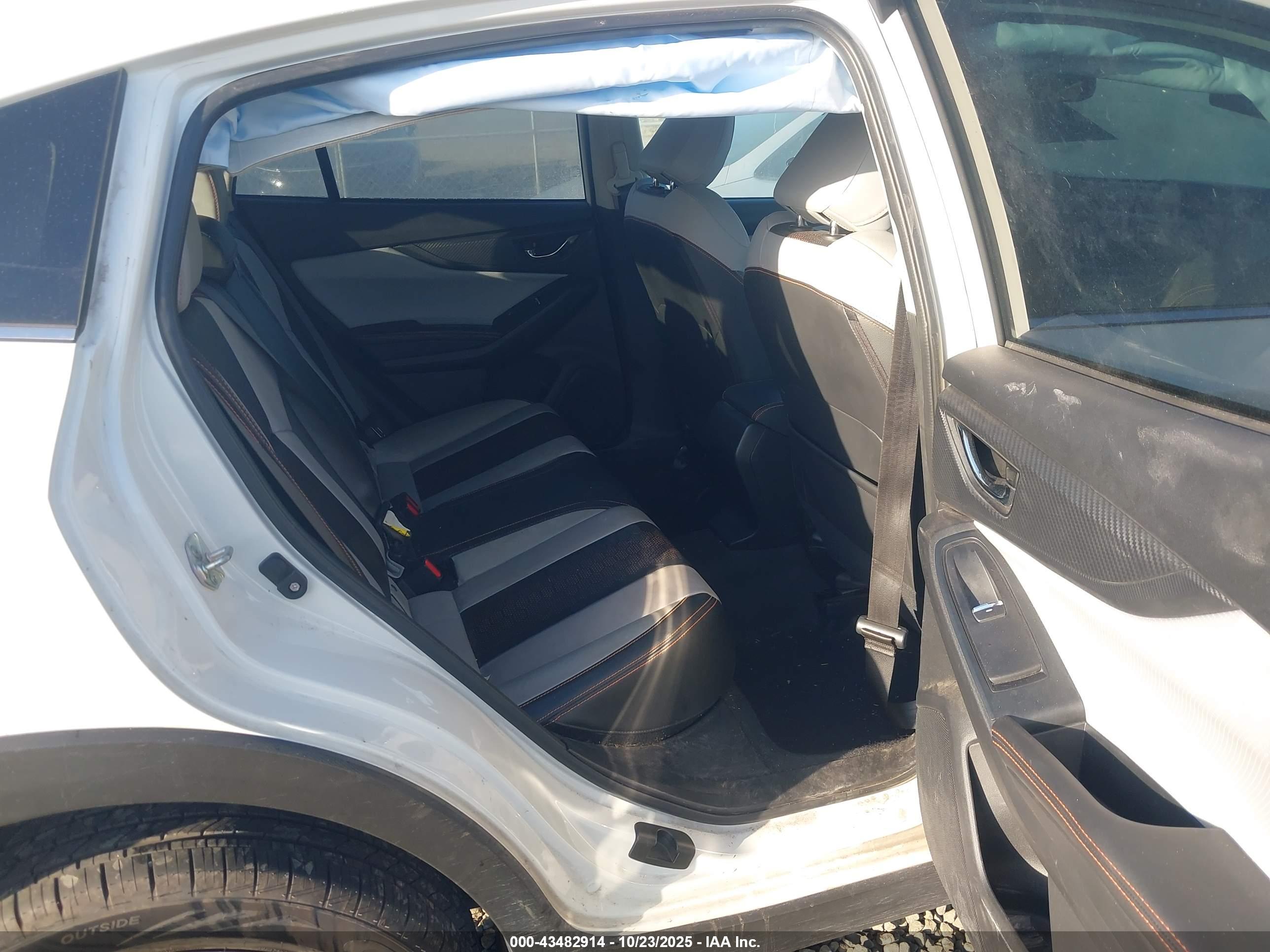 SUBARU CROSSTREK image 8