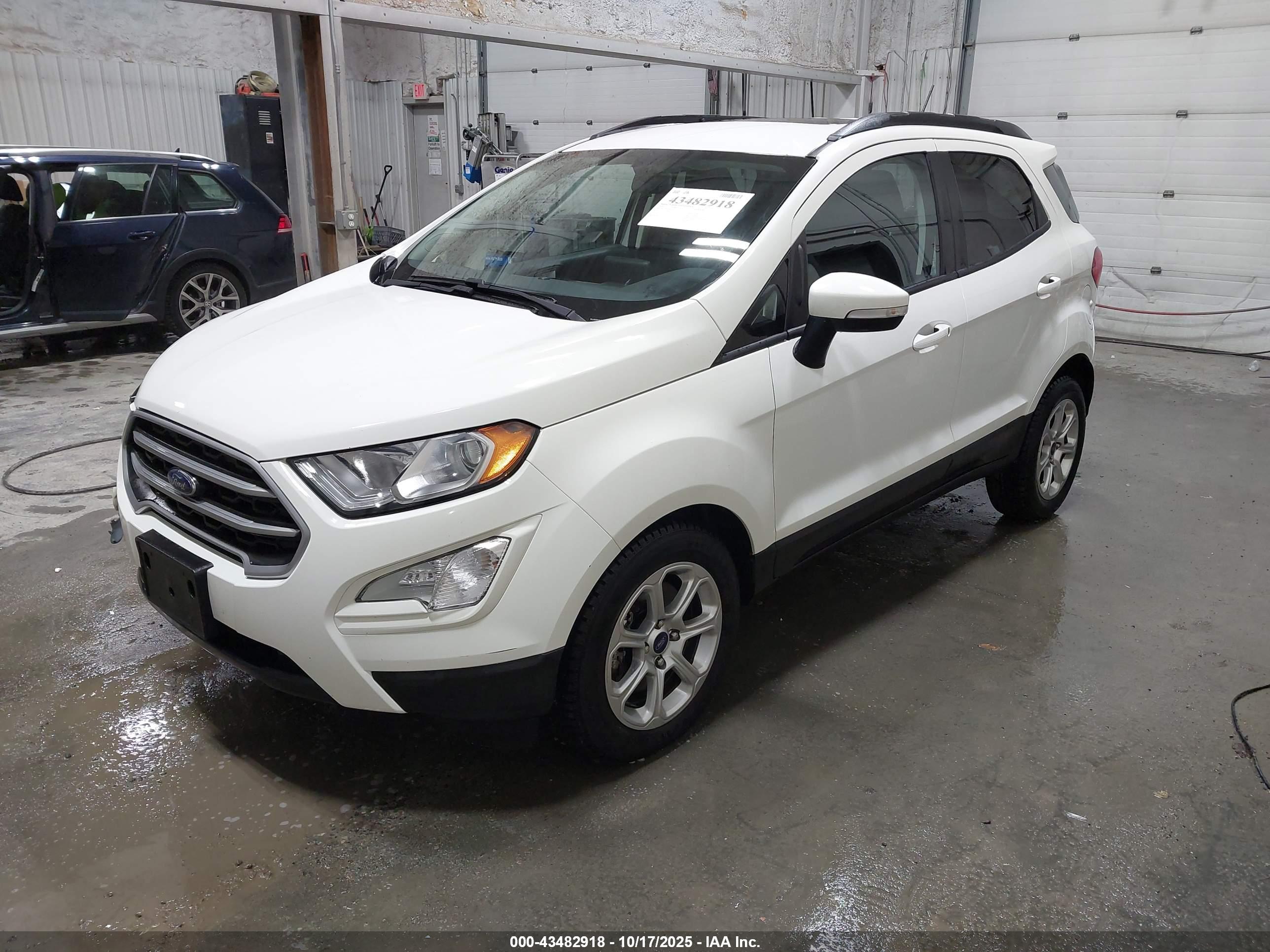 FORD ECOSPORT image 2