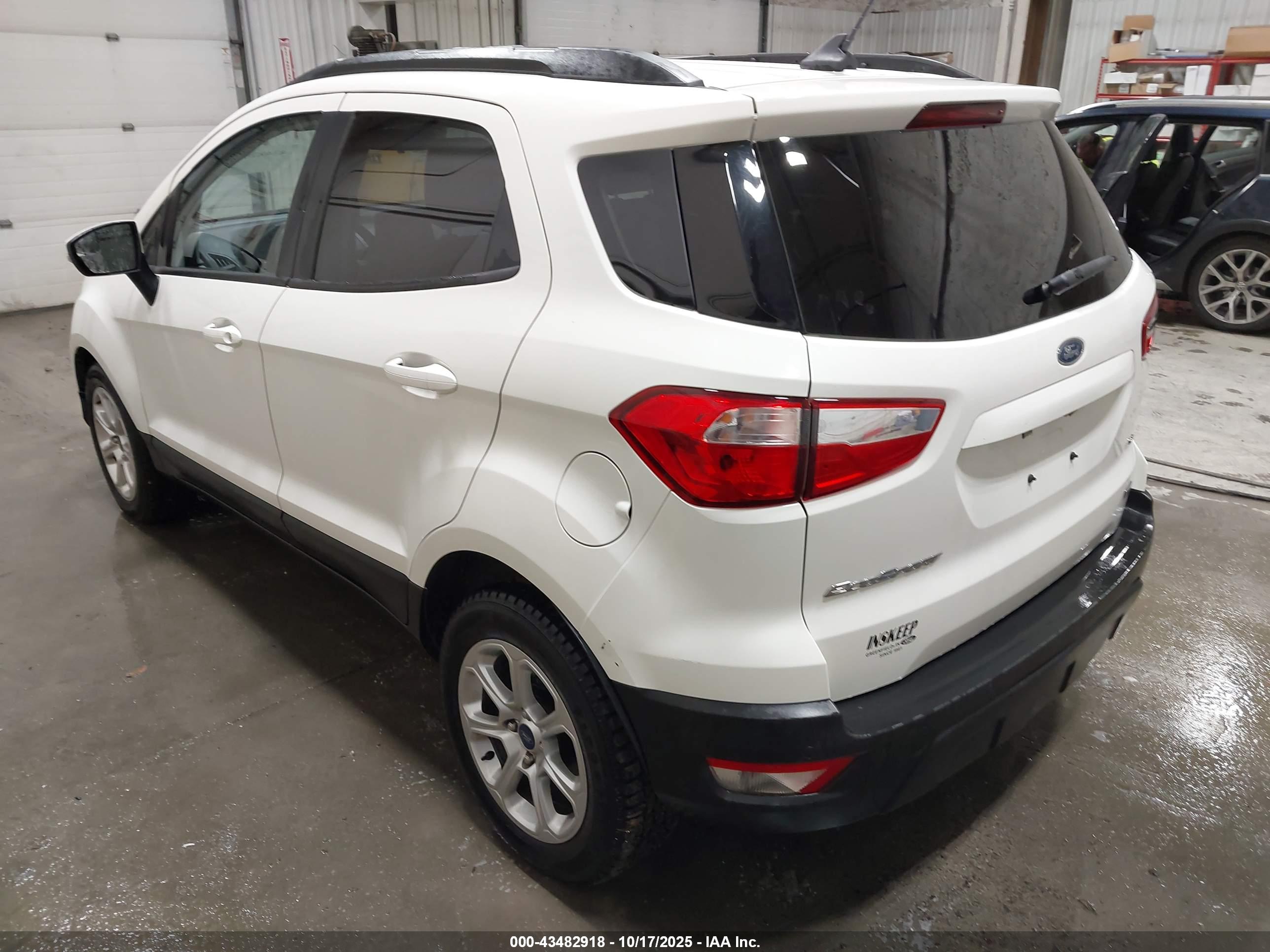 FORD ECOSPORT image 3