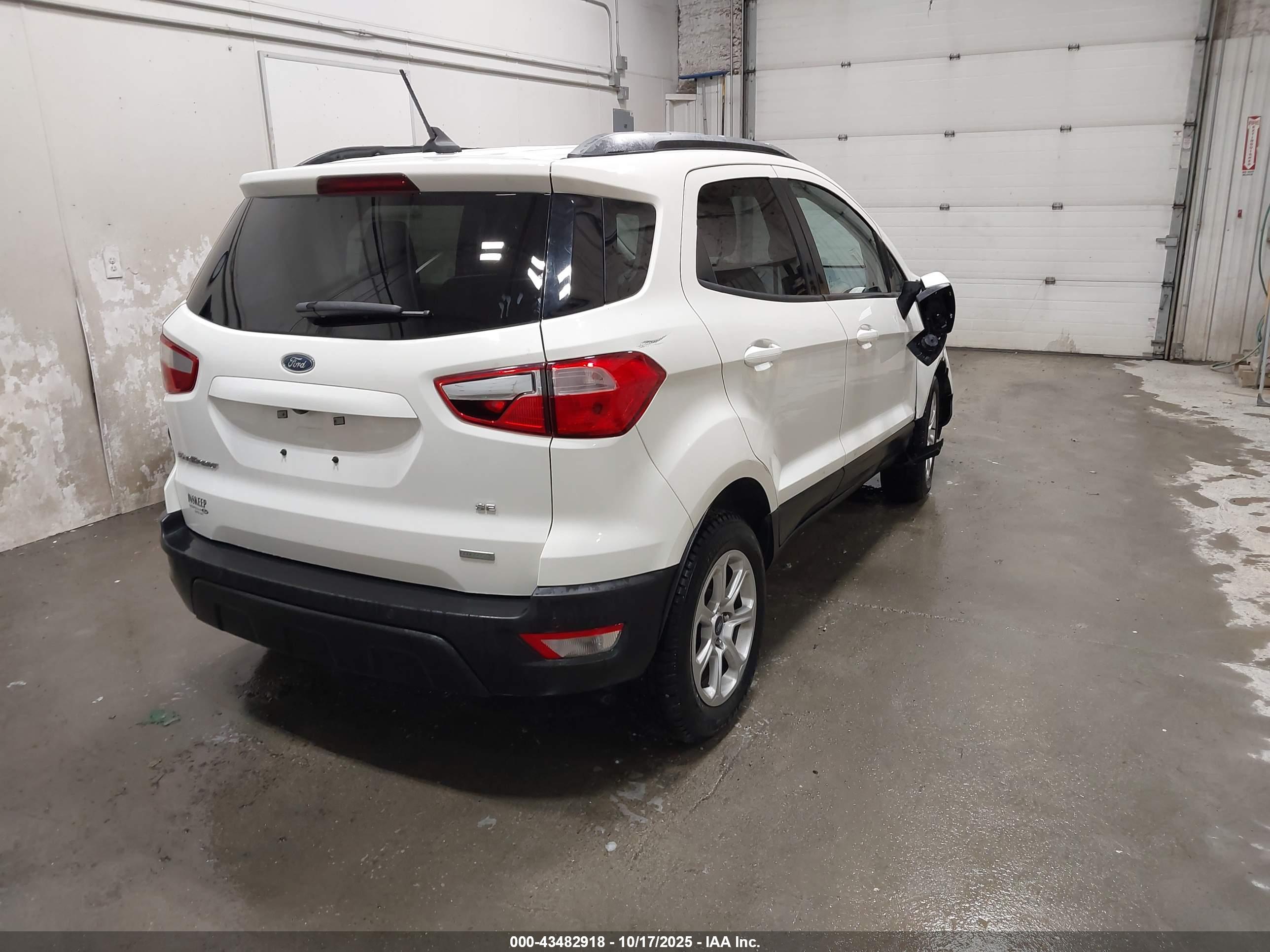FORD ECOSPORT image 4