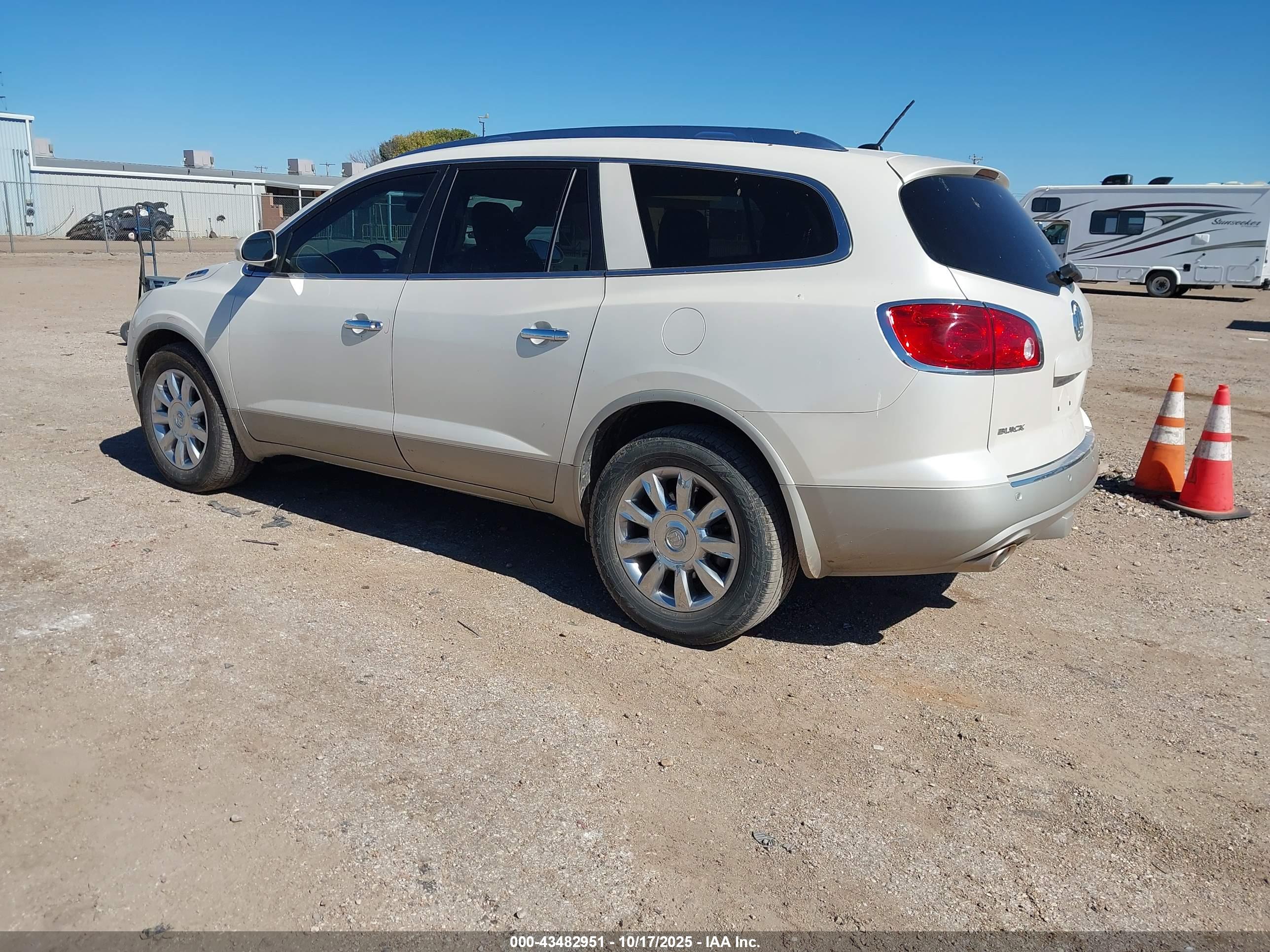 BUICK ENCLAVE image 3