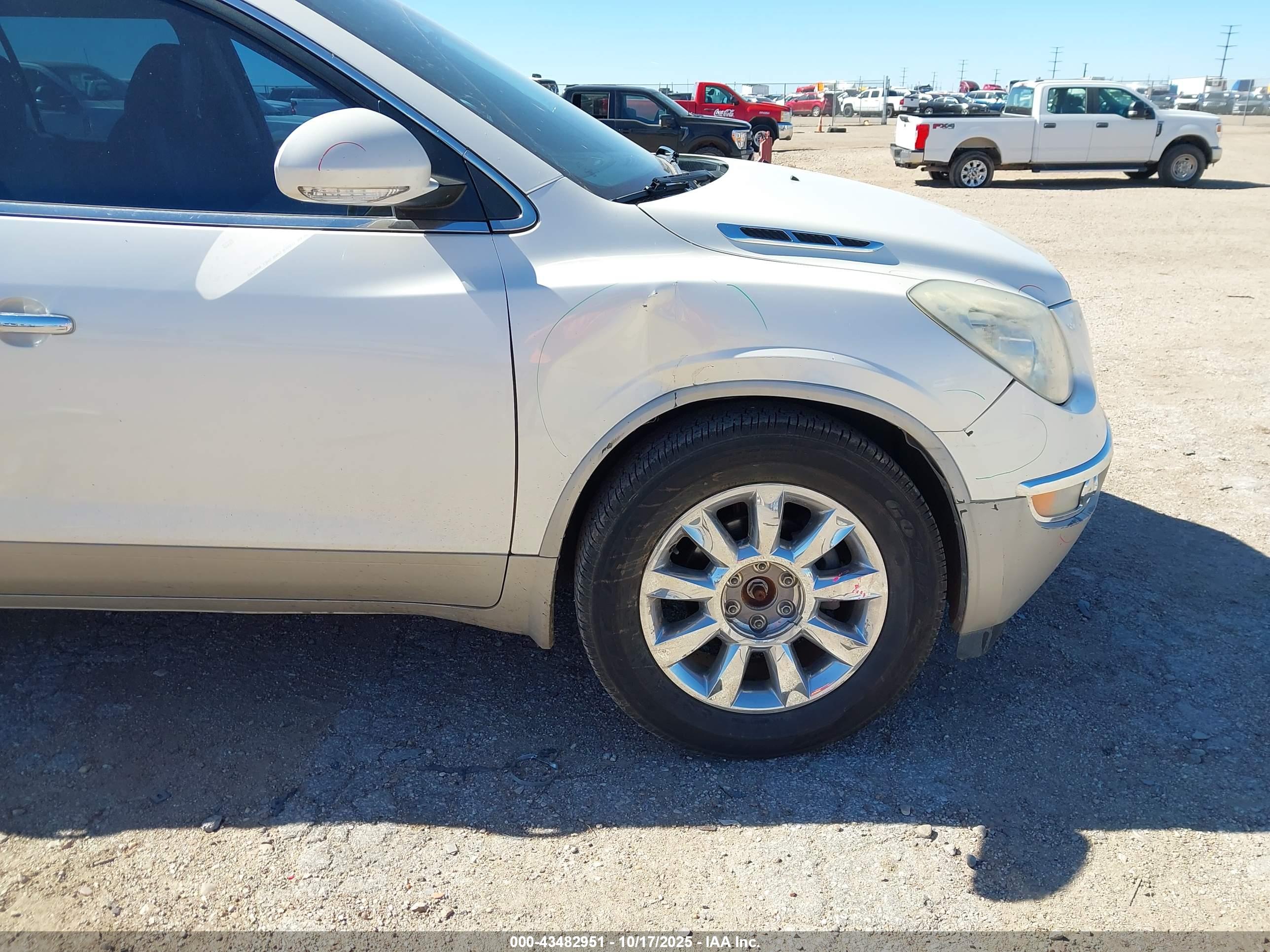 BUICK ENCLAVE image 6