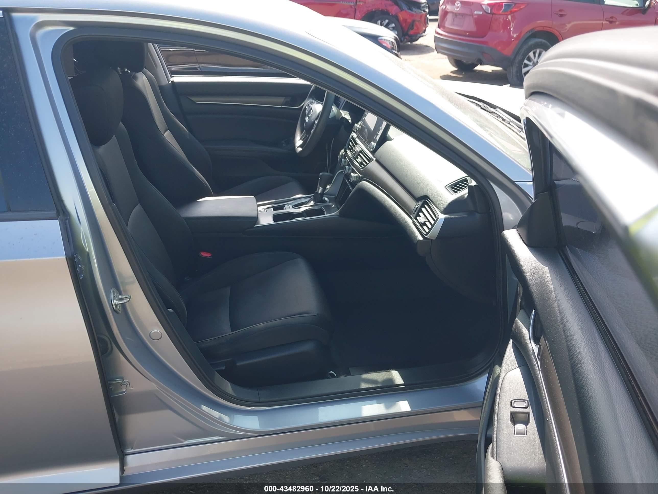 HONDA ACCORD image 5