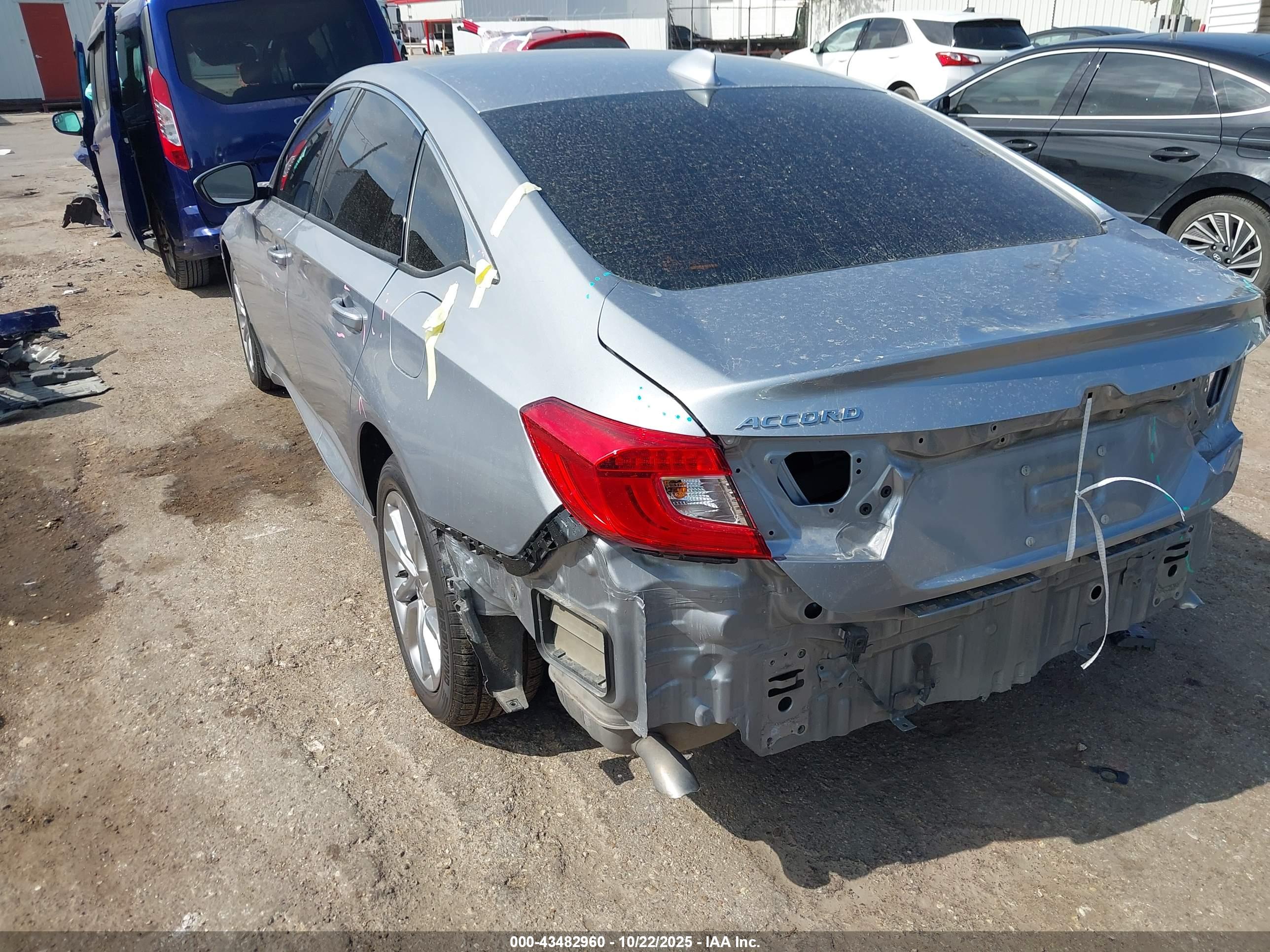 HONDA ACCORD image 6
