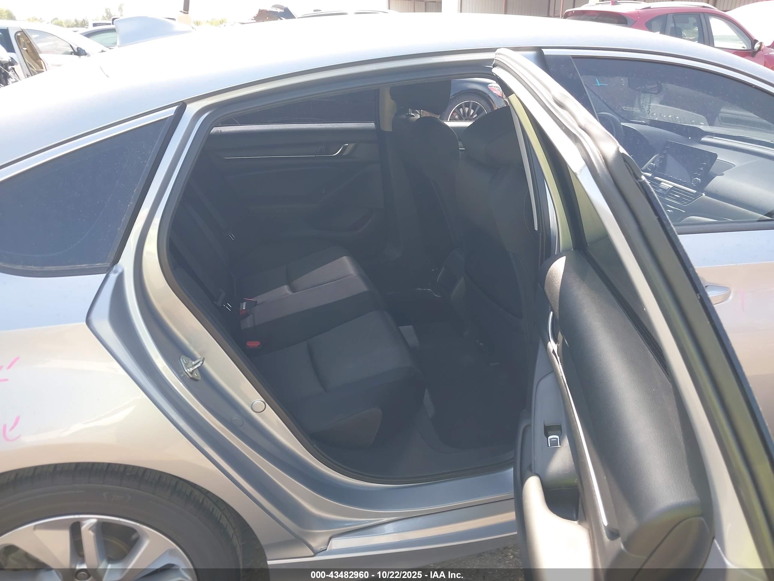 HONDA ACCORD image 8