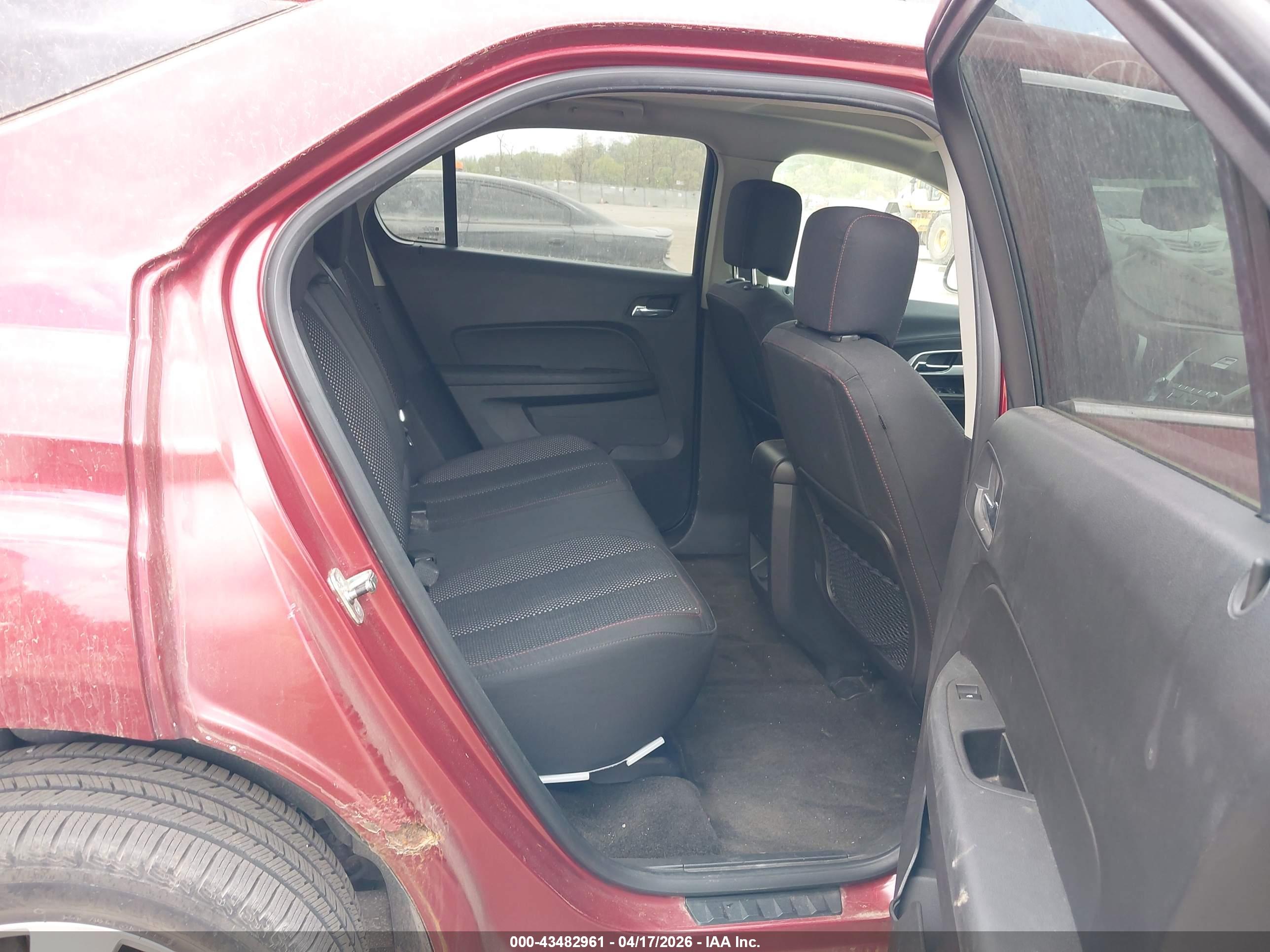 CHEVROLET EQUINOX image 8