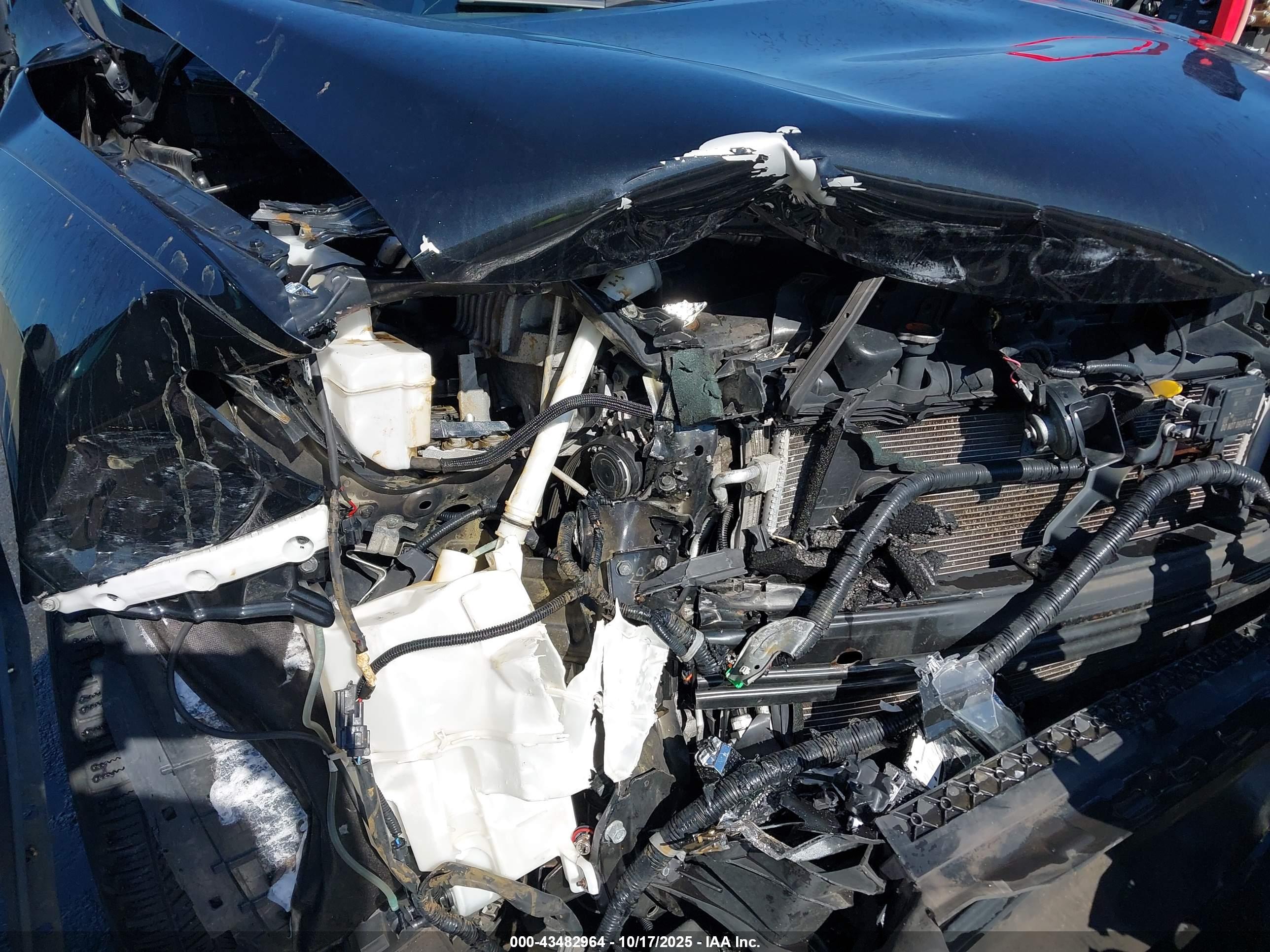 NISSAN ROGUE image 6