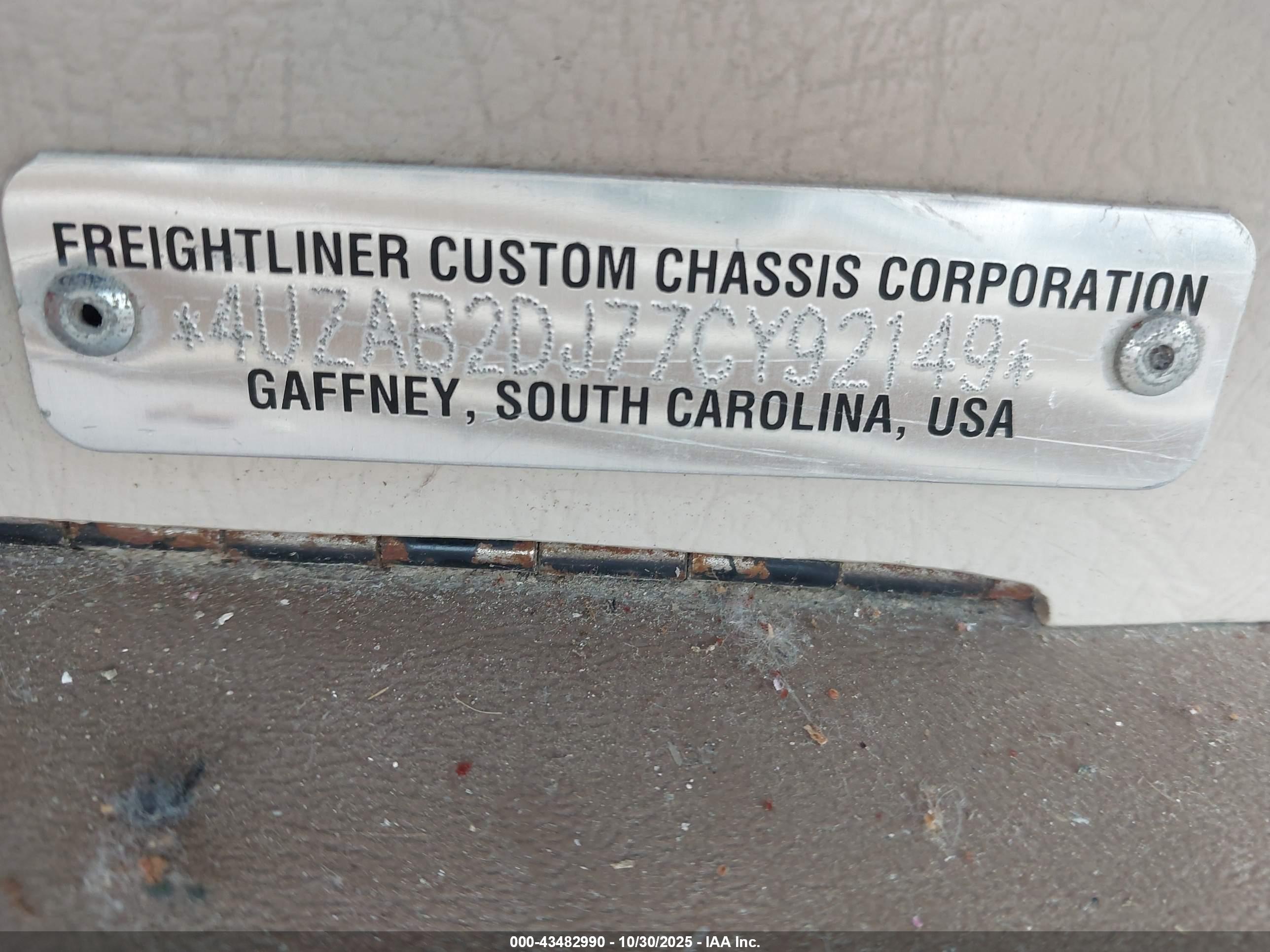 FREIGHTLINER CHASSIS image 9