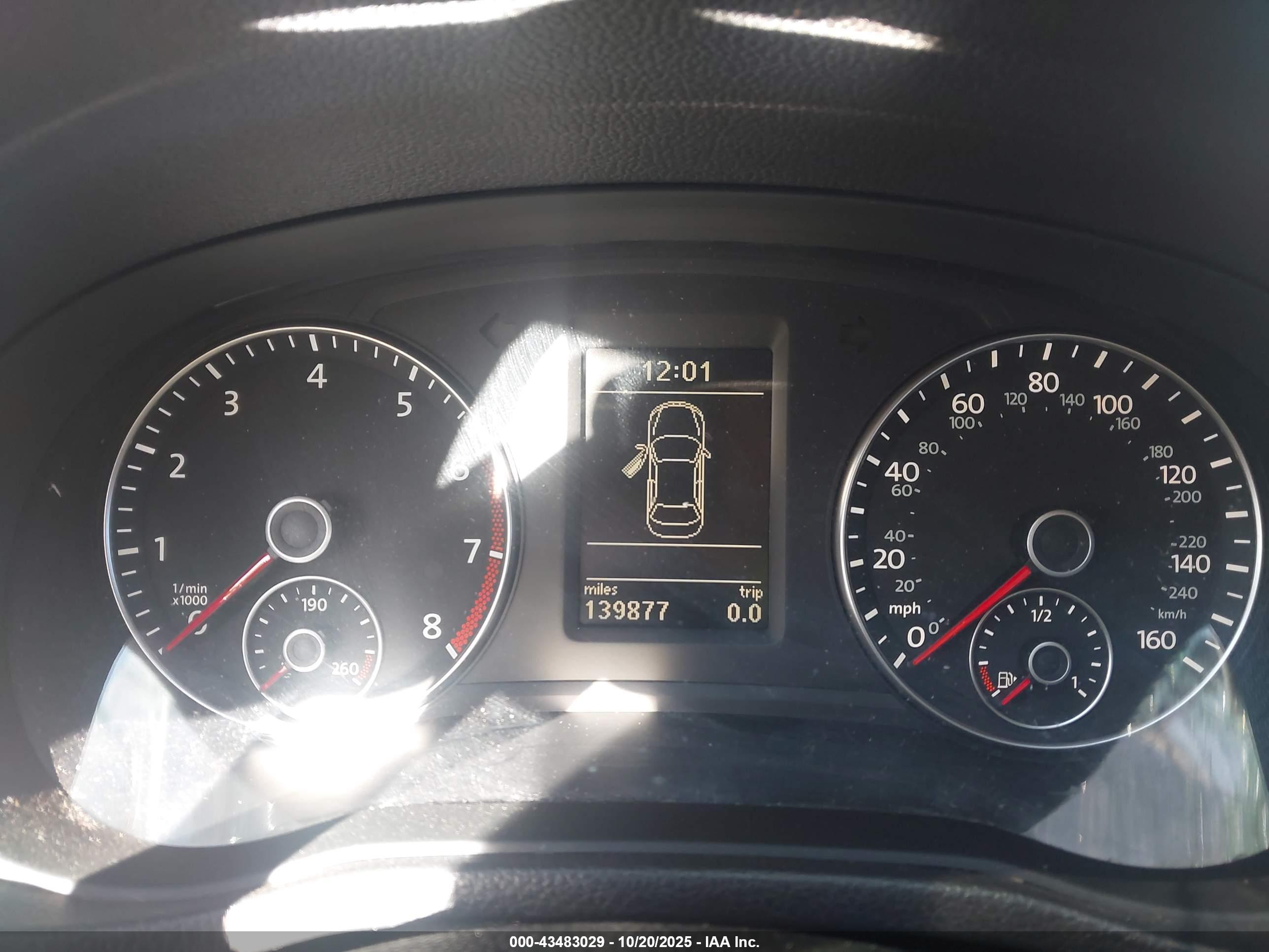 VOLKSWAGEN PASSAT image 7