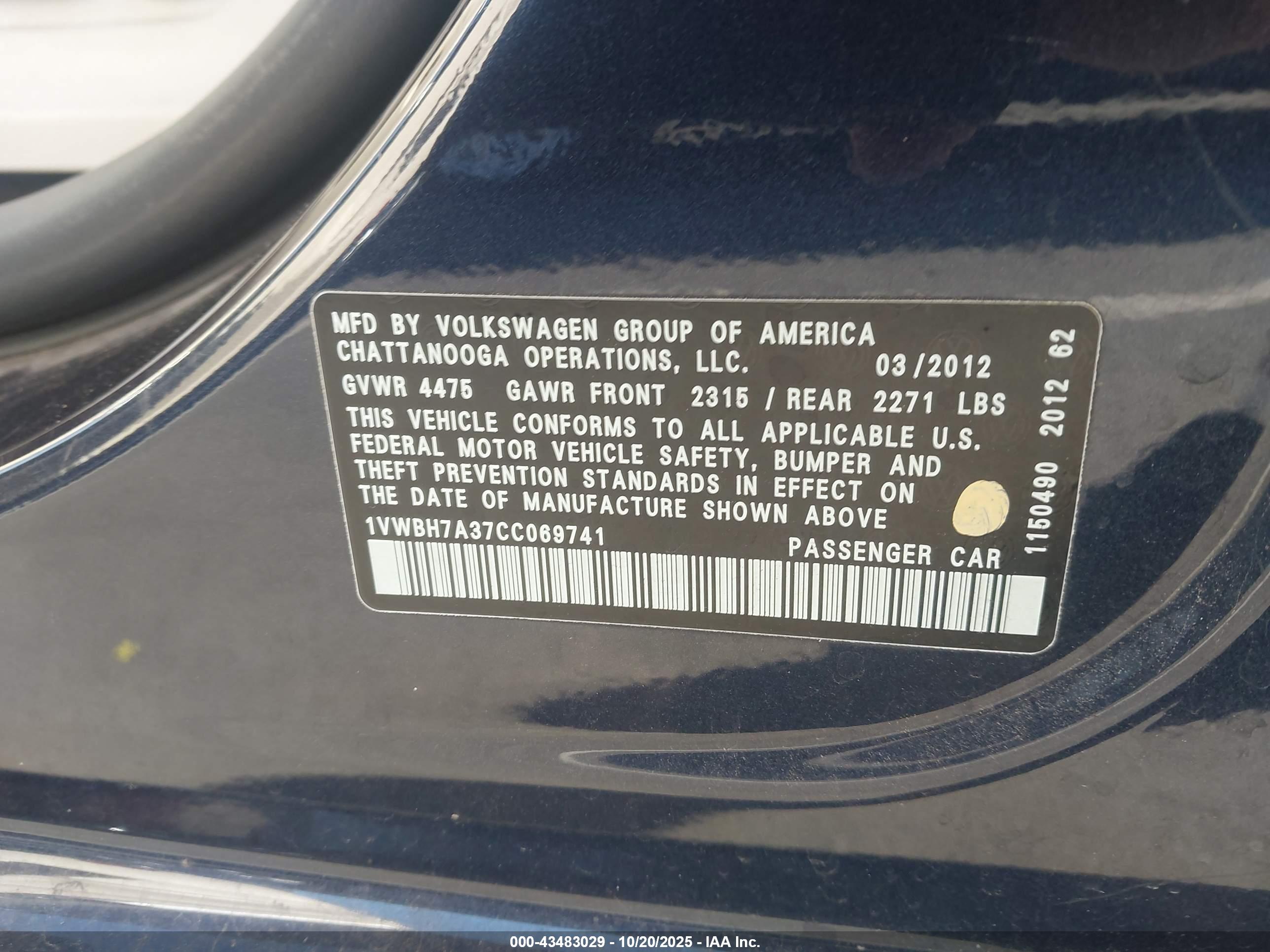 VOLKSWAGEN PASSAT image 9