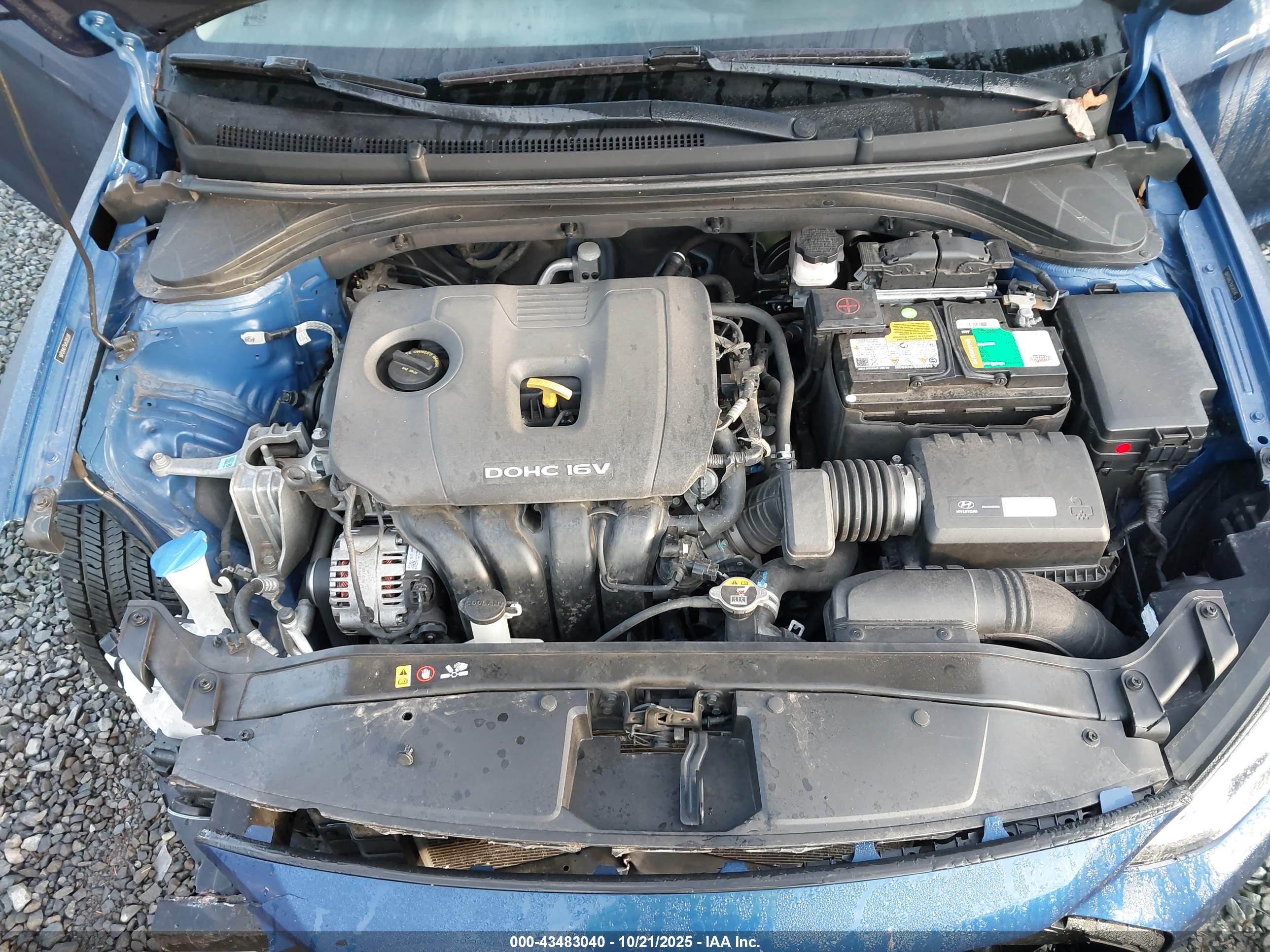 HYUNDAI ELANTRA image 10