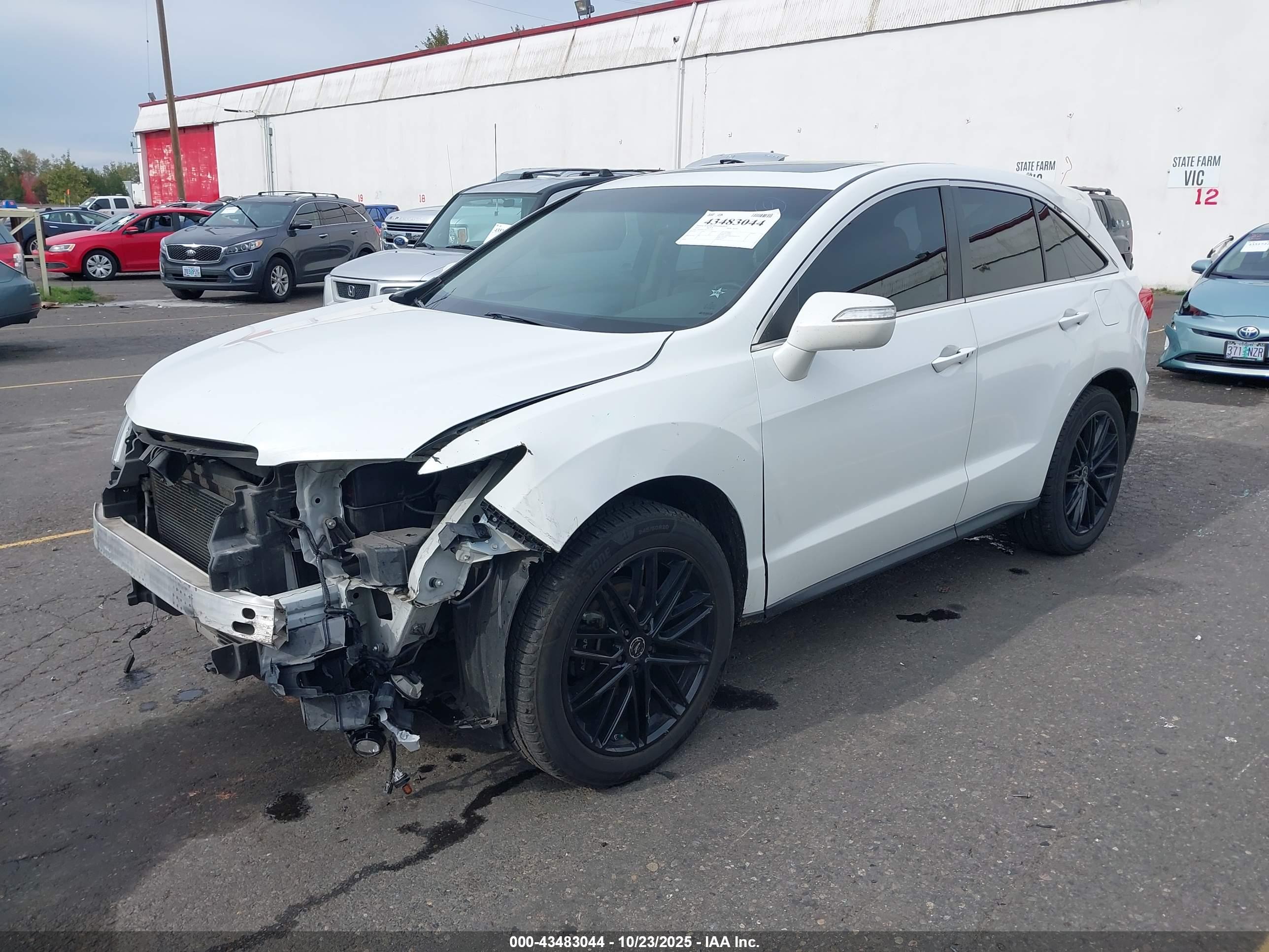 ACURA RDX image 2