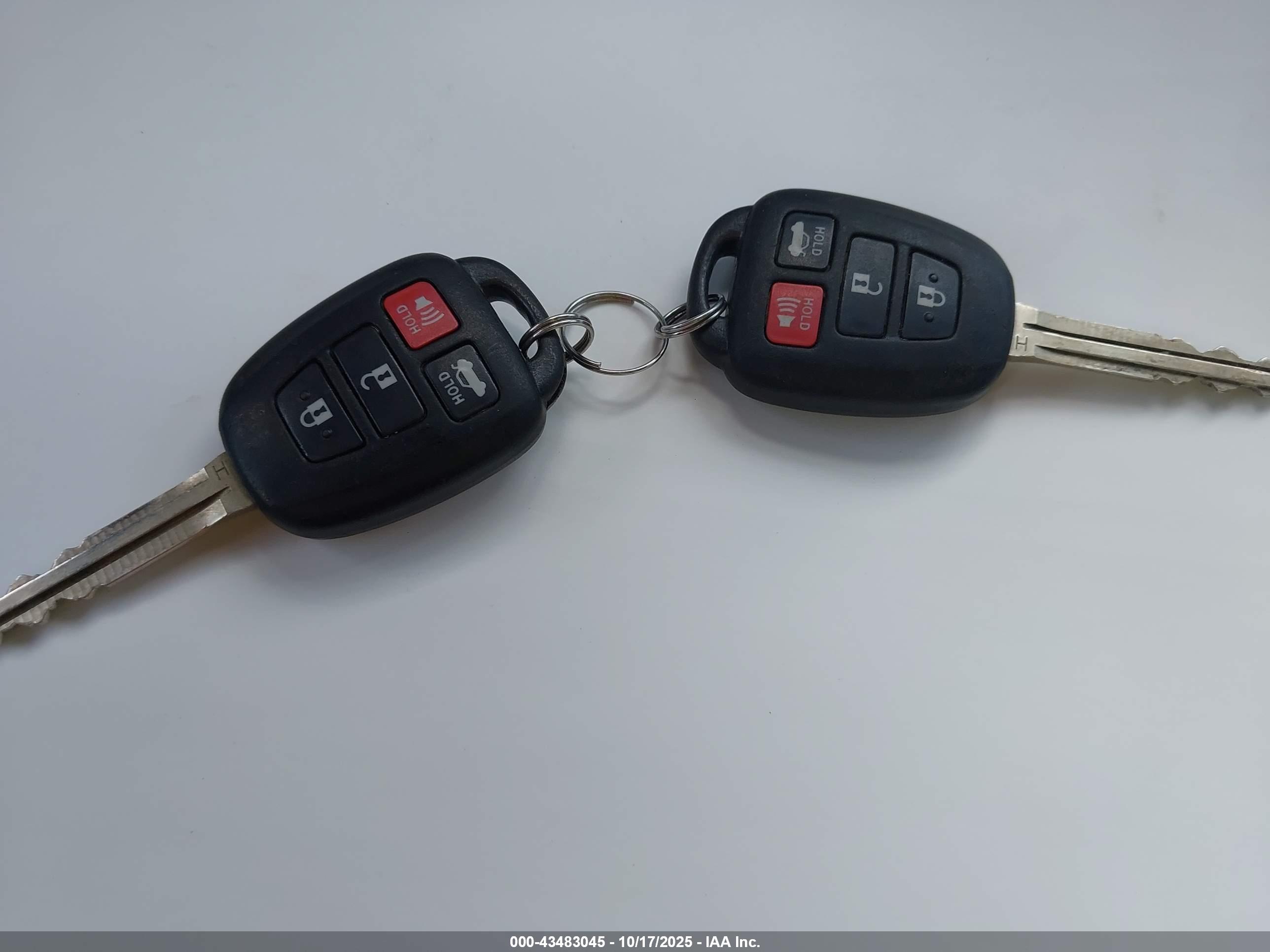 TOYOTA COROLLA image 11