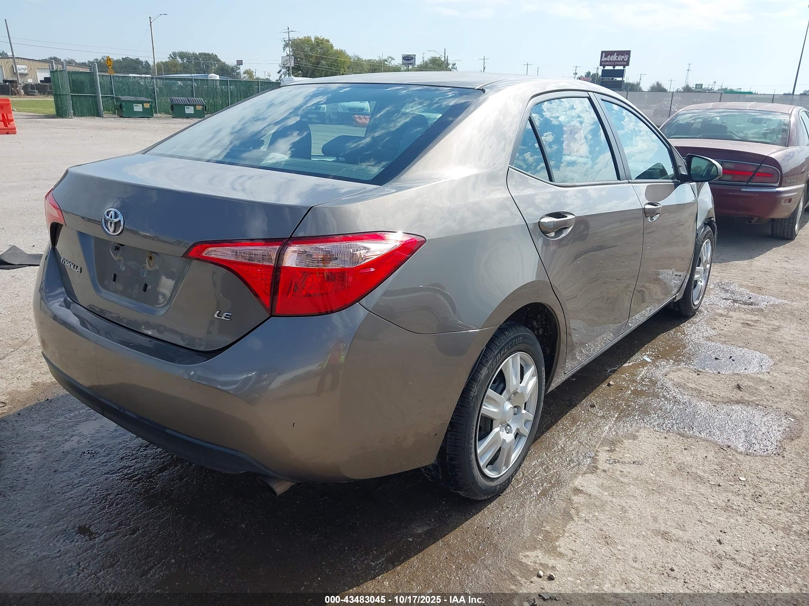 TOYOTA COROLLA image 4