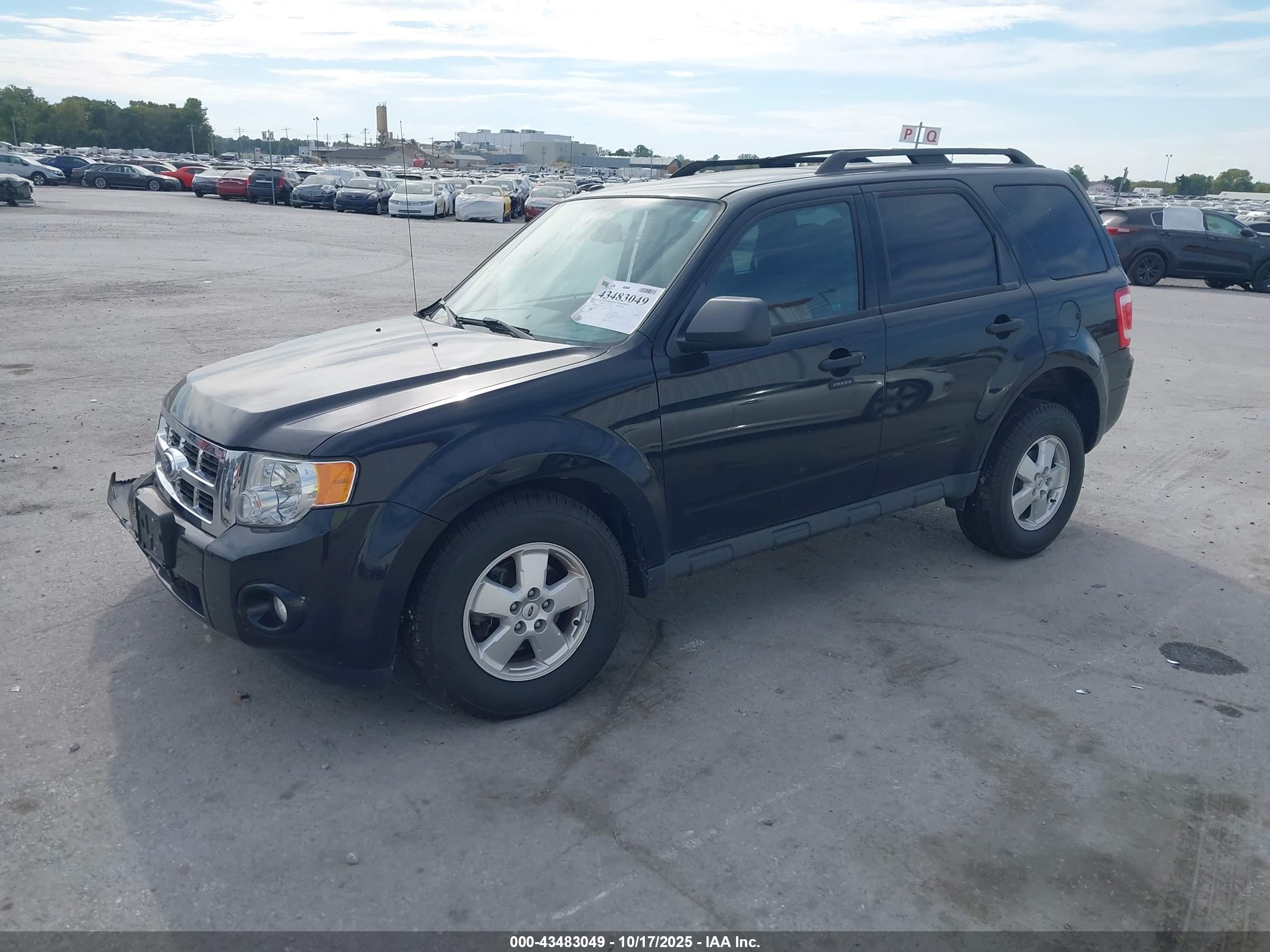 FORD ESCAPE image 2