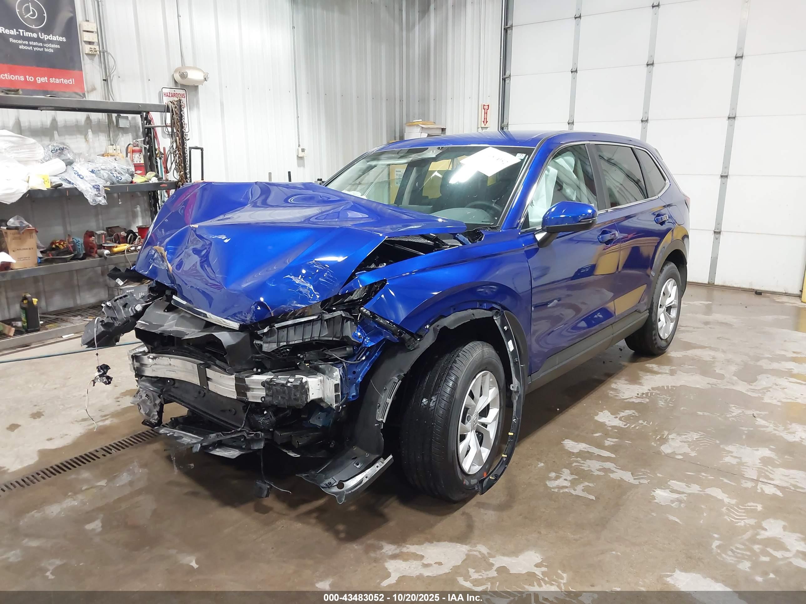 HONDA CR-V image 2
