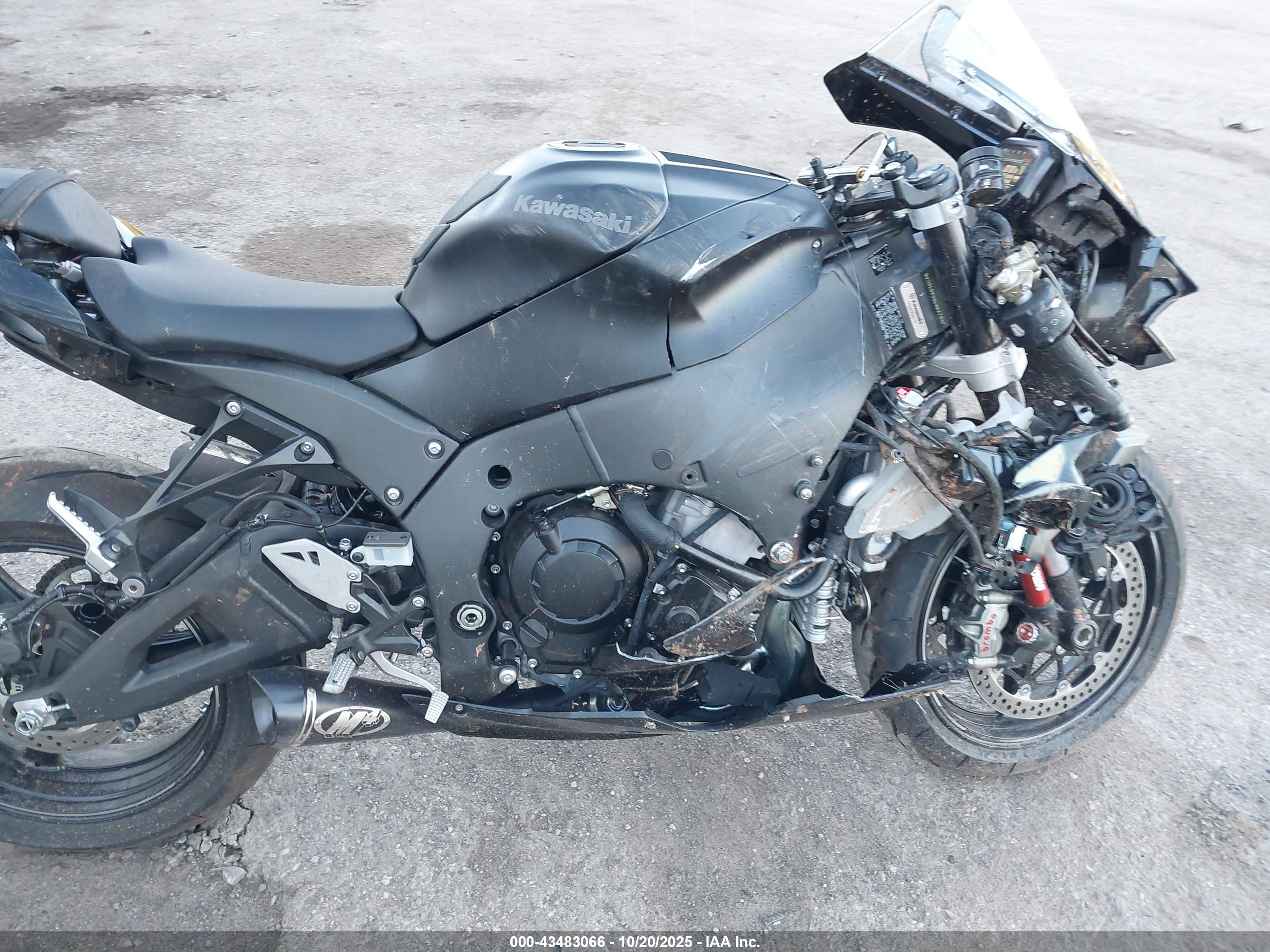 KAWASAKI ZX1002 image 8