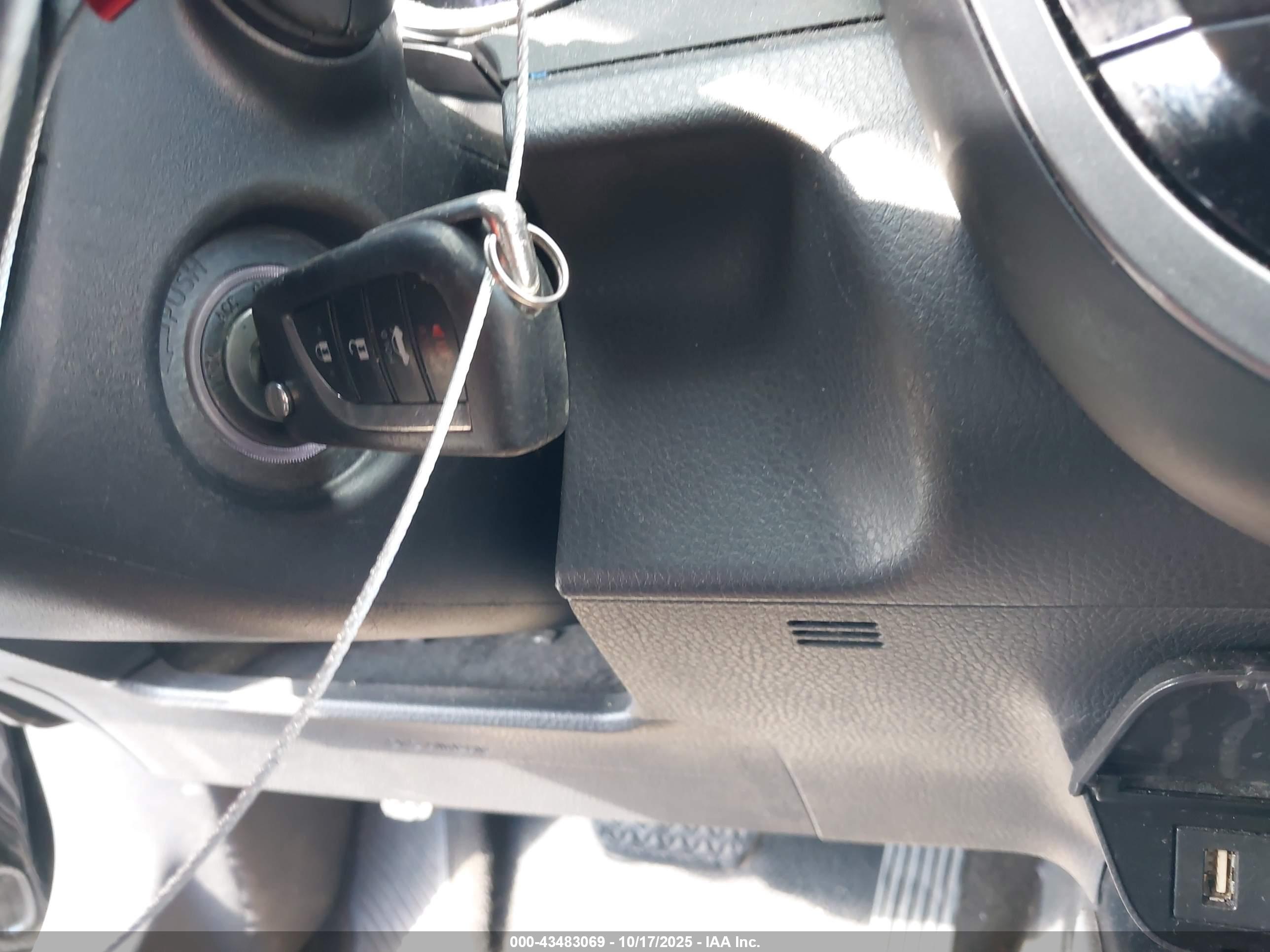 TOYOTA CAMRY image 11