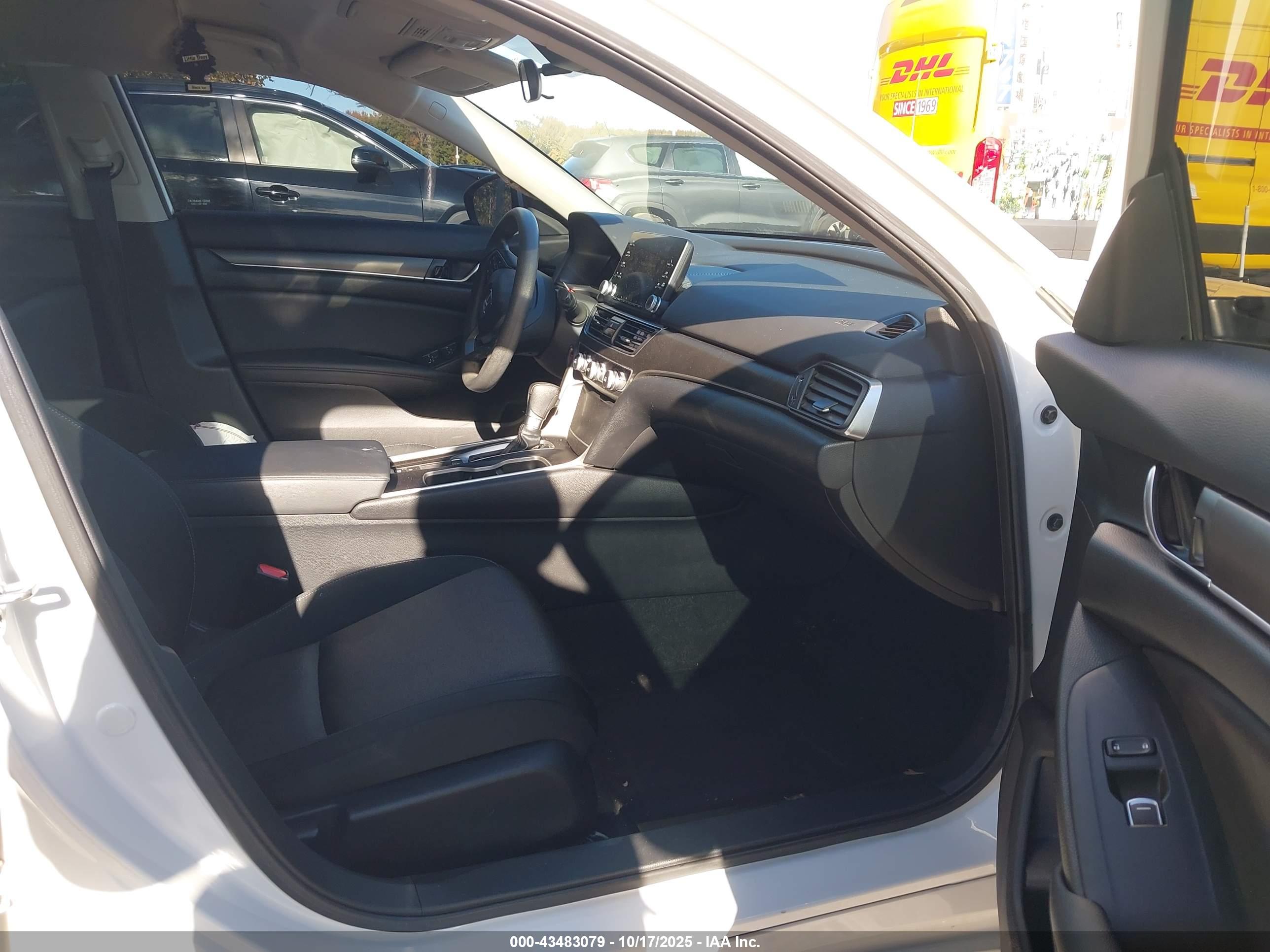HONDA ACCORD image 5